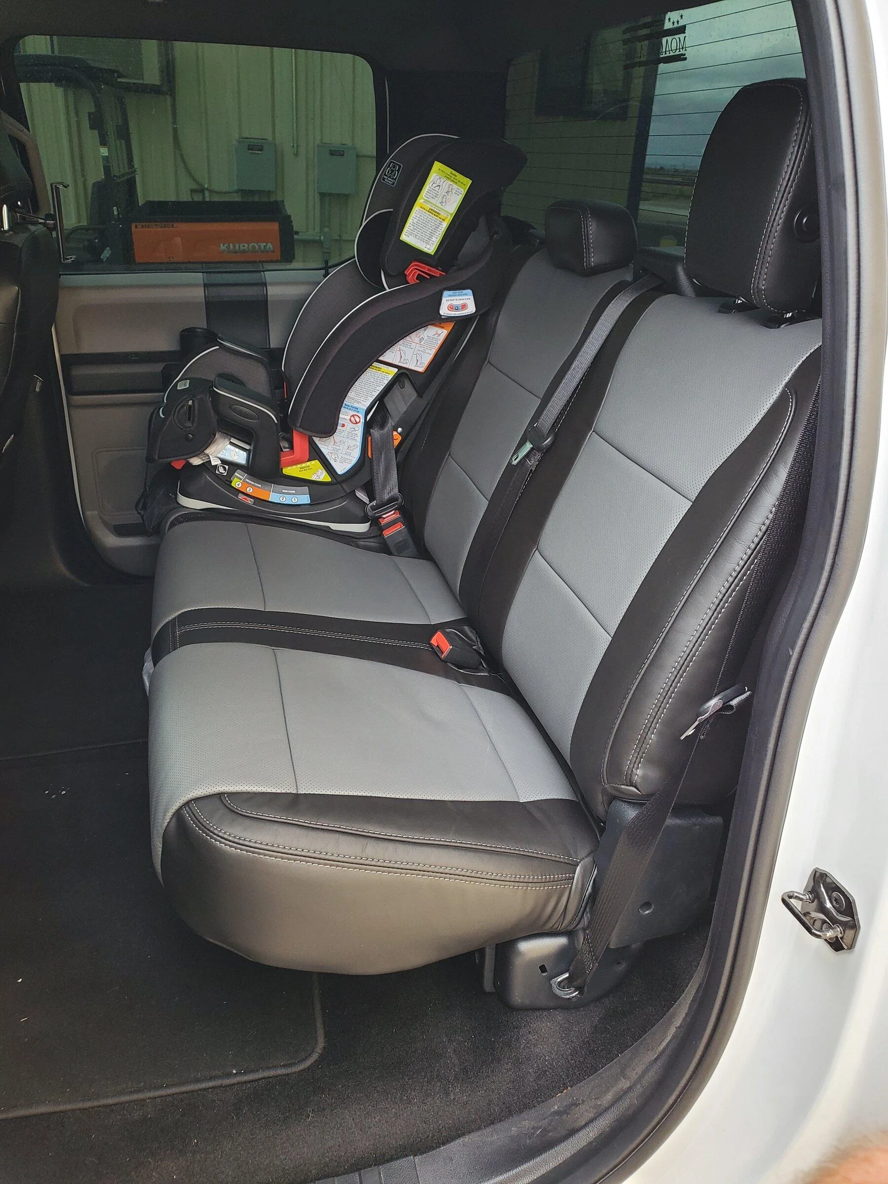 Ford F-150 Seat covers for XLT sport package Powerboost 278148E2-5BAE-44DD-908C-043F6DB5003B