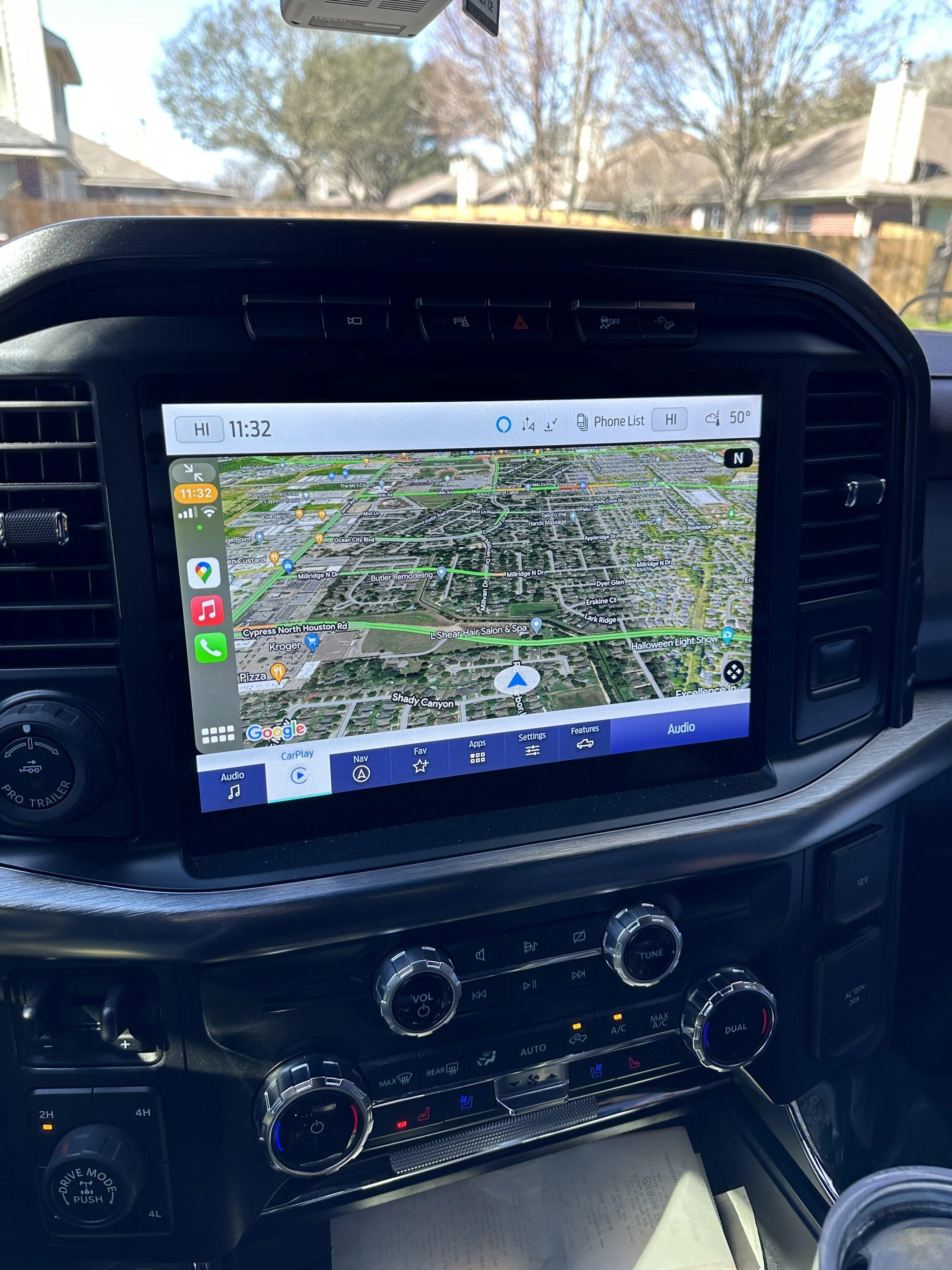 Ford F-150 Vertical entertainment screen for MY2024 28BB7CB2-C2CE-43FB-935B-B3ECF97FE36A