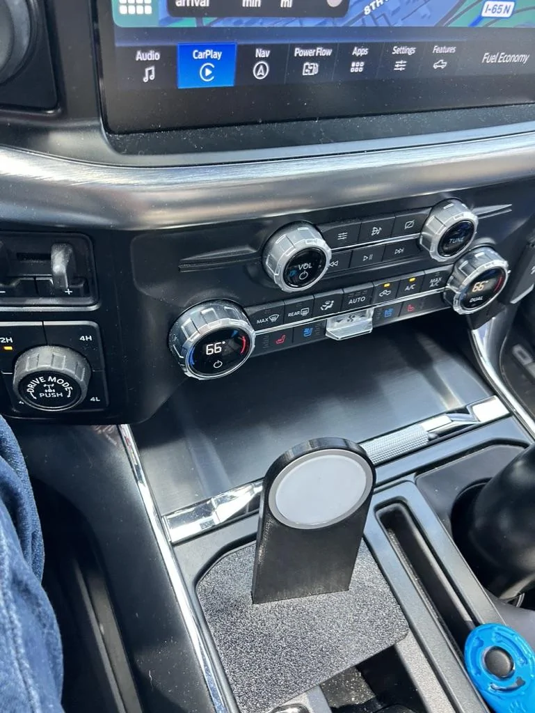 Ford F-150 Phone Holder in Center Console 2A4F10AE-BCDF-4676-BE4C-0F333CB386AA_1_105_c