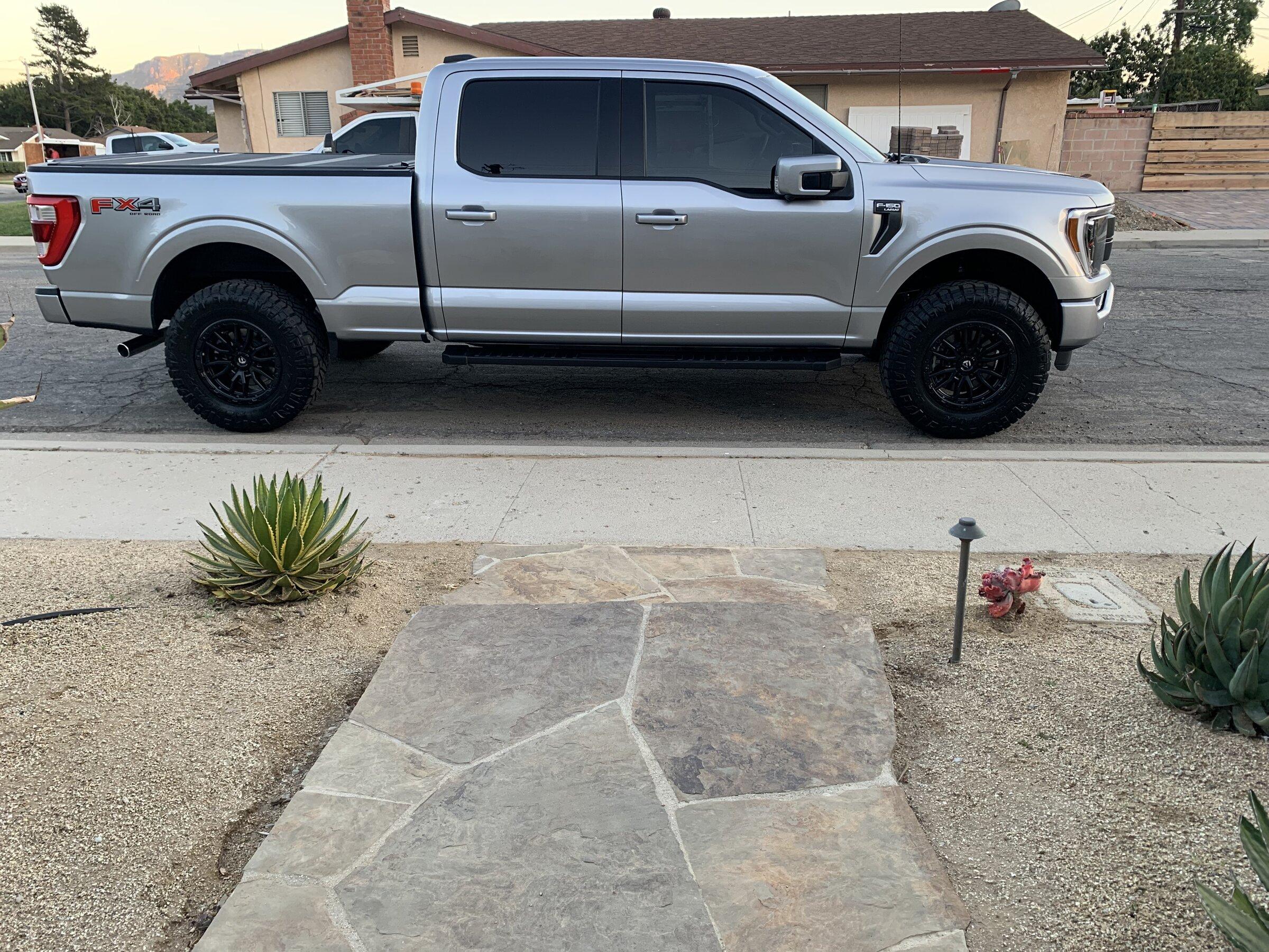 Ford F-150 ICONIC SILVER F-150 (2021+) Club 2CB03F70-5103-4E6D-B51B-5126D18BBE74