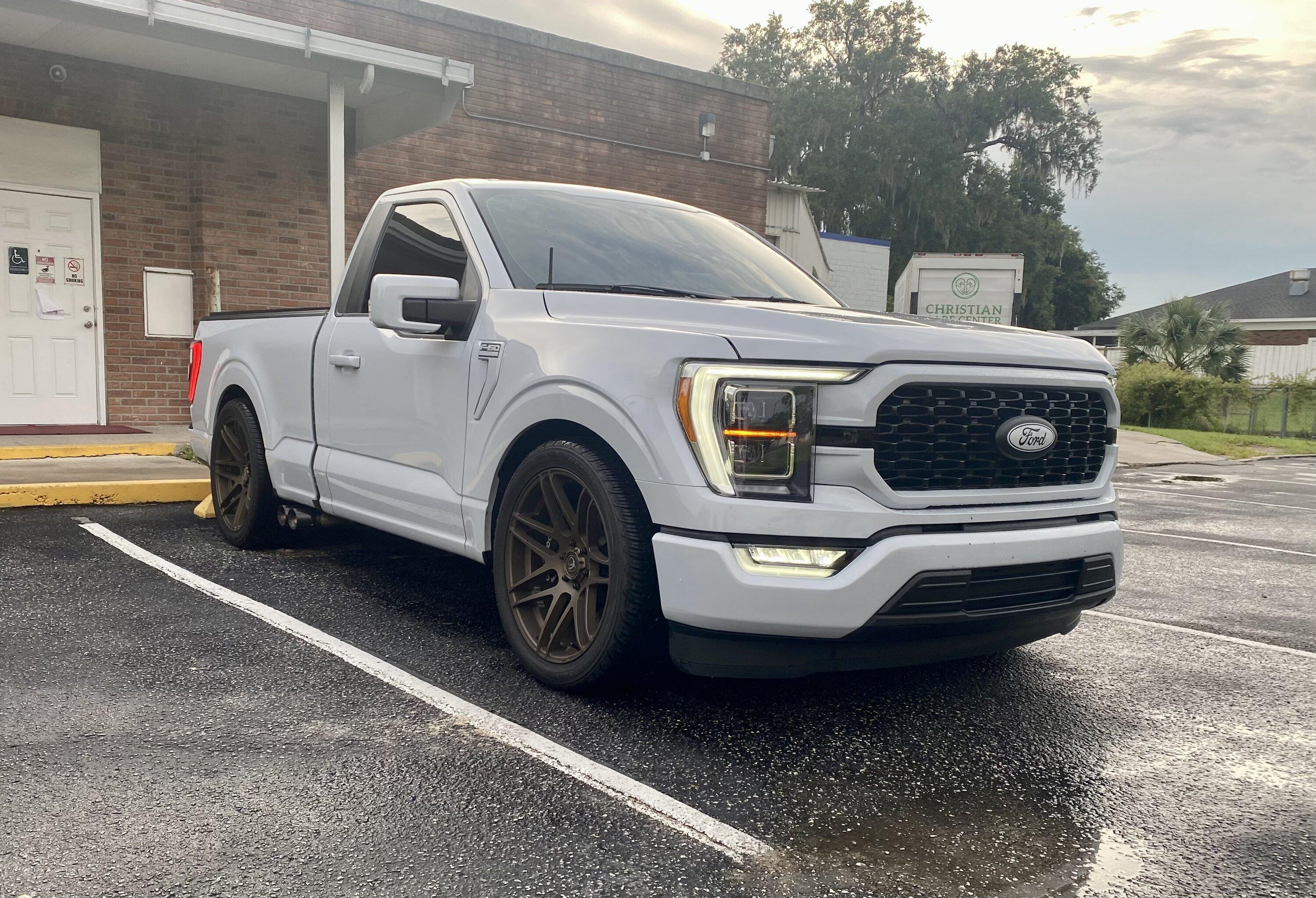Ford F-150 SPACE WHITE F-150 (2021+) Club 2F90F44A-A172-4A3D-A0F3-51EF246B5EDC