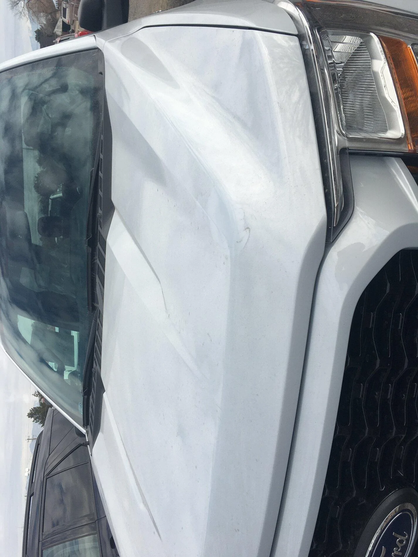 Ford F-150 SPACE WHITE F-150 (2021+) Club 3A35EAA5-7669-4294-ABF1-3CD698E2CB3E