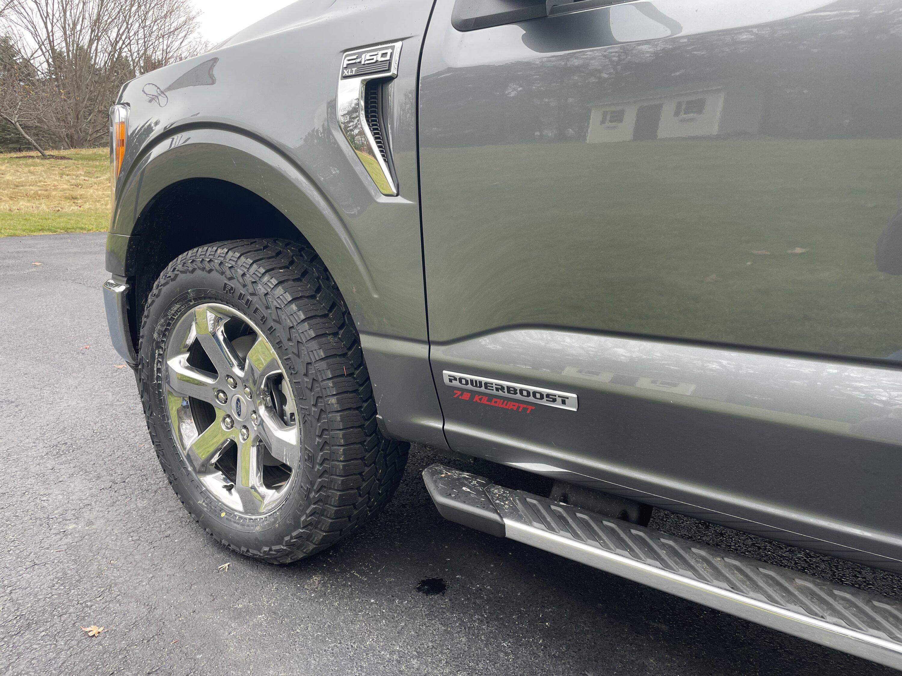 Ford F-150 Ford OE Decal Font 409247E6-DA88-4081-A9EF-572EF83C7D8F