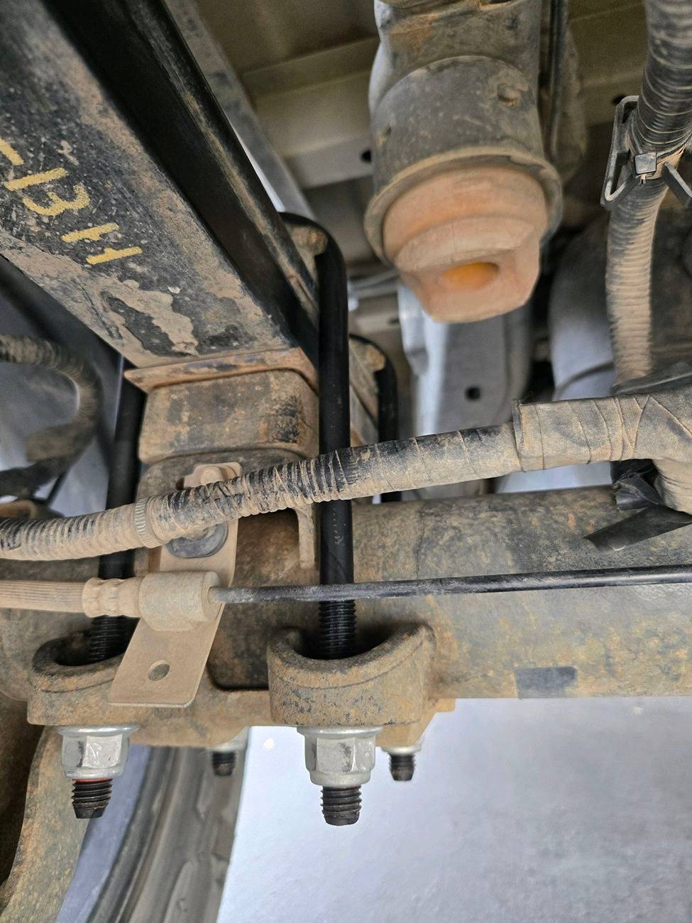 Ford F-150 Off-Center Leaf Spring 4337192b8d5f4d2a8554d33cfe16febb