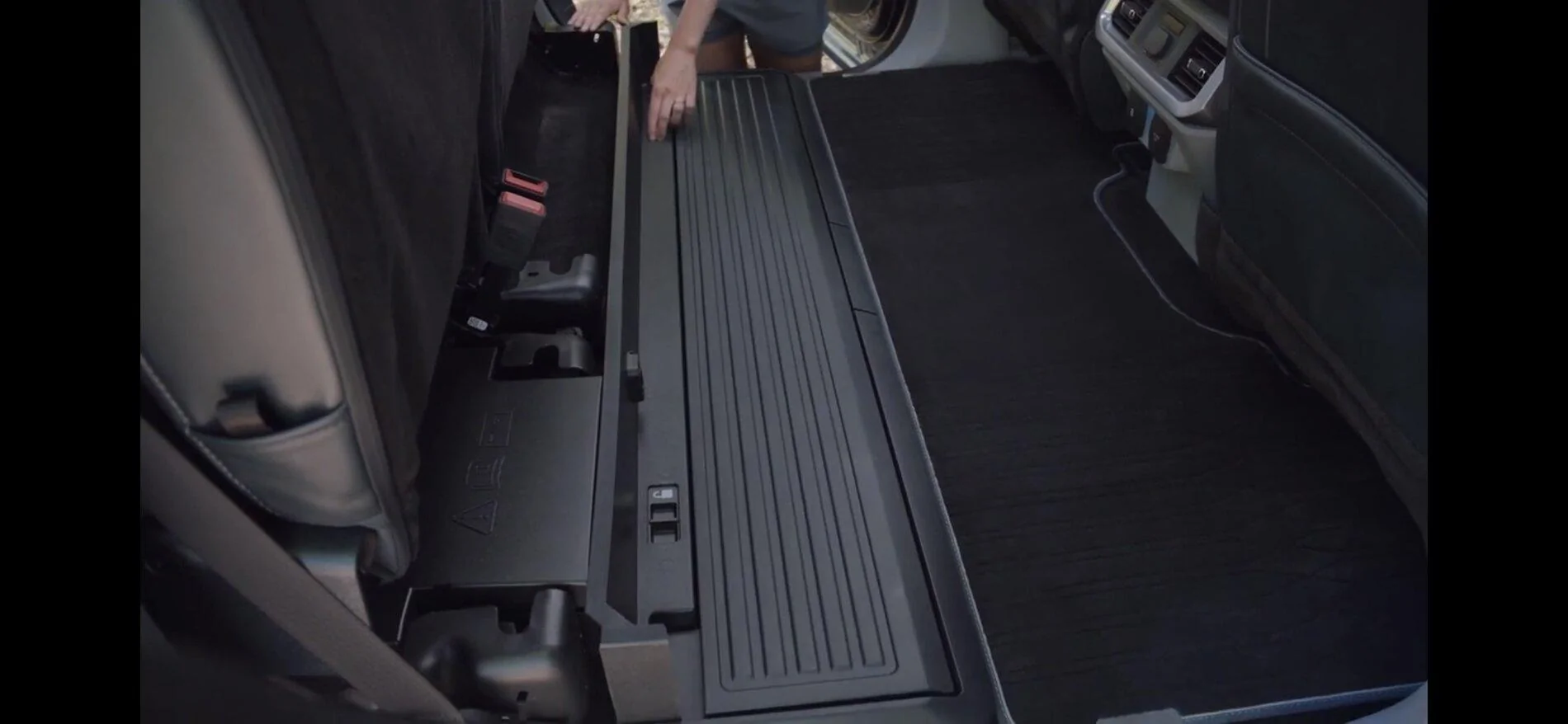 Ford F-150 LARIAT Interior Photos & Videos (2021+ F-150 -- 14th Gen) 436DBA0A-36CC-4C87-BD04-219B94743A78