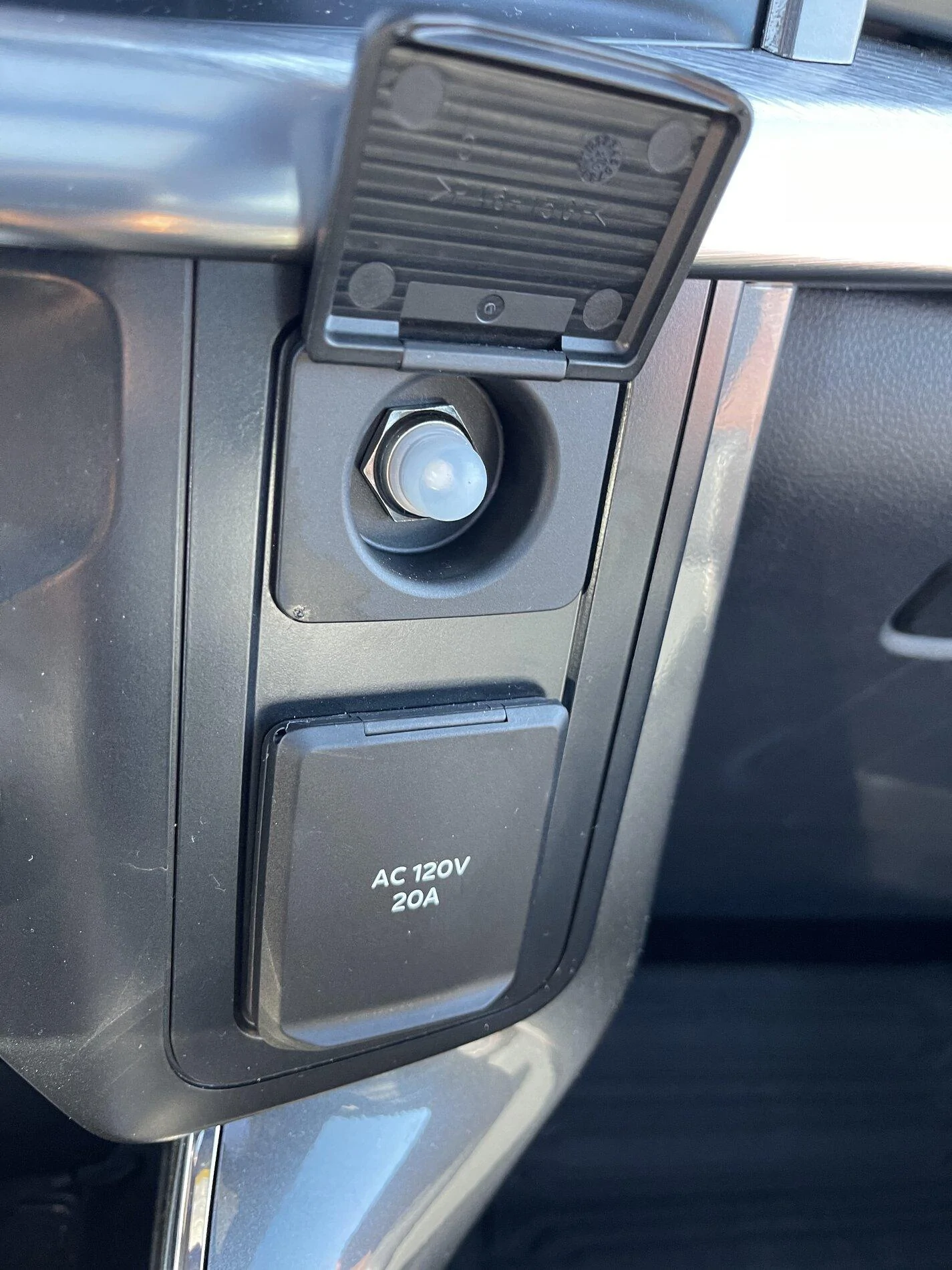 Ford F-150 I need help identifying this thing in my 2021 powerboost. 4429F4D8-DB6B-4030-9FCA-ADE0615AA6AD