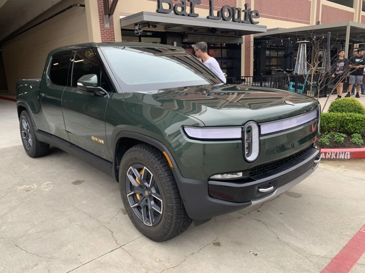 Ford F-150 No Lightning at car show? 4A8FE18C-3A8F-43E9-8E8F-03DE528B87CF