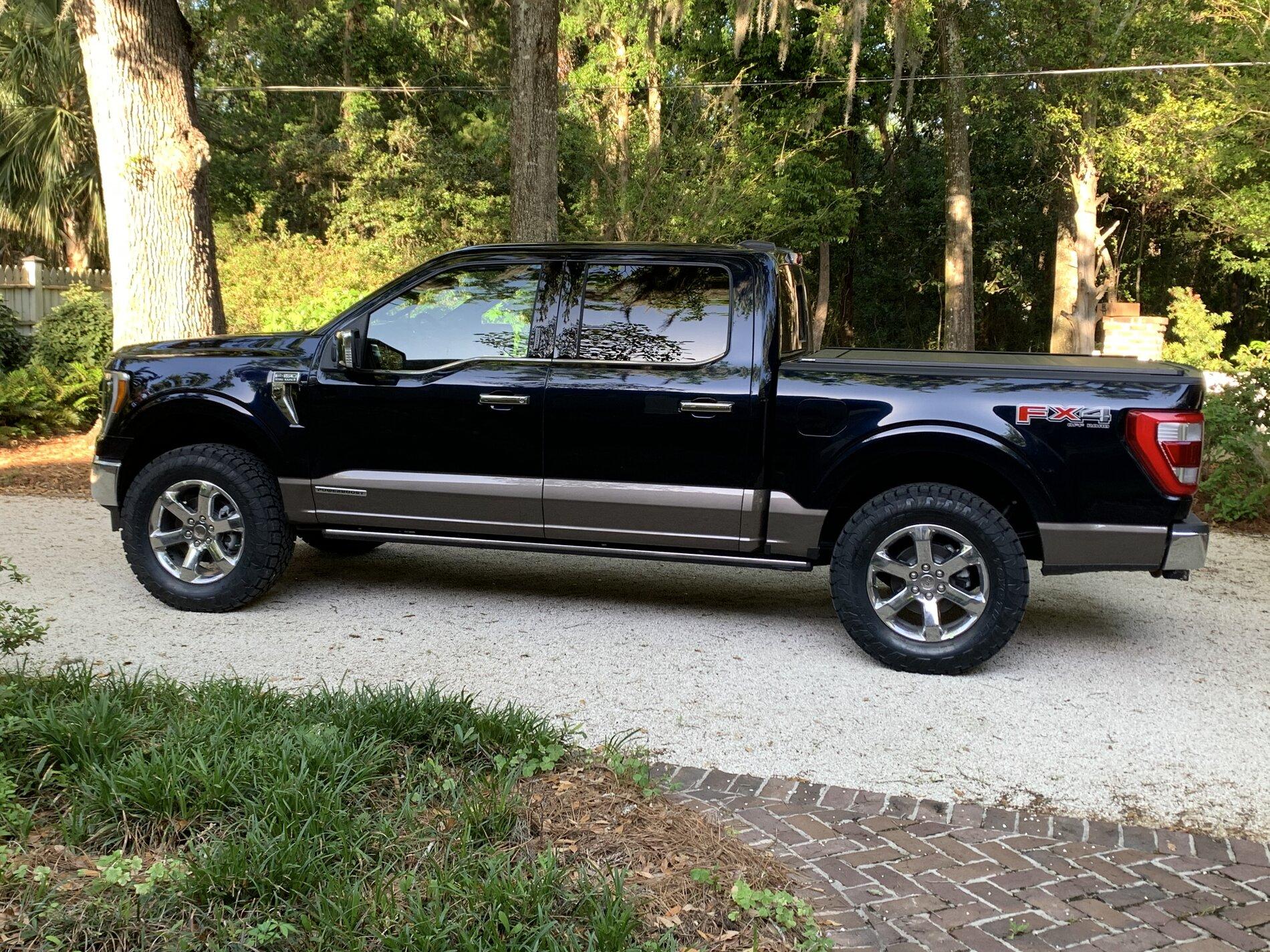 Ford F-150 2021 Cab Height with leveling kit? 4CD50368-80F0-411D-B8F2-0E6326108903