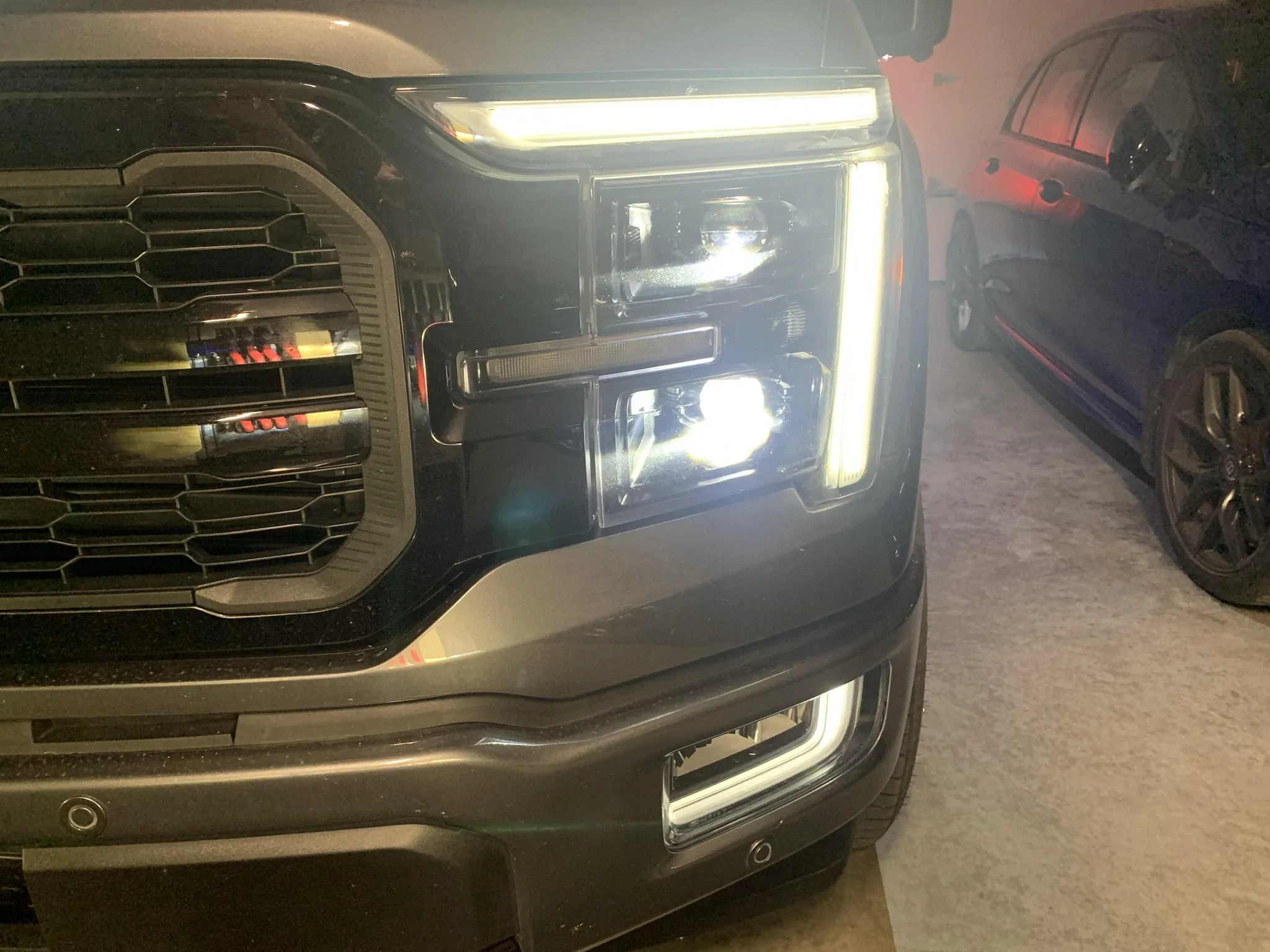 Ford F-150 Adaptive Head Lights - Coming to the US??? 4qdE1qY