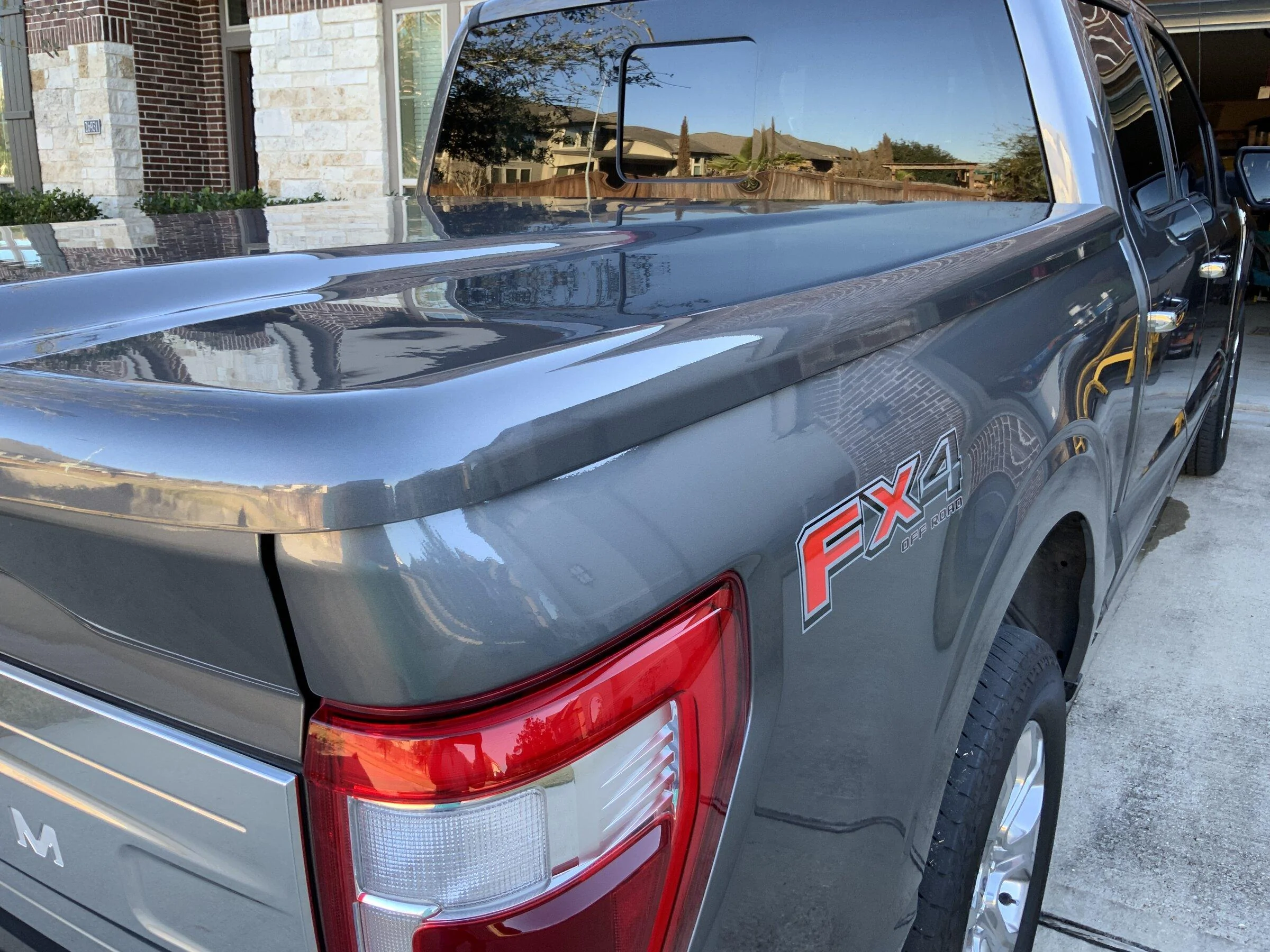 Ford F-150 Installed Undercover Elite hard tonneau cover. 50181781-265C-455F-9E86-4A17C57C3025