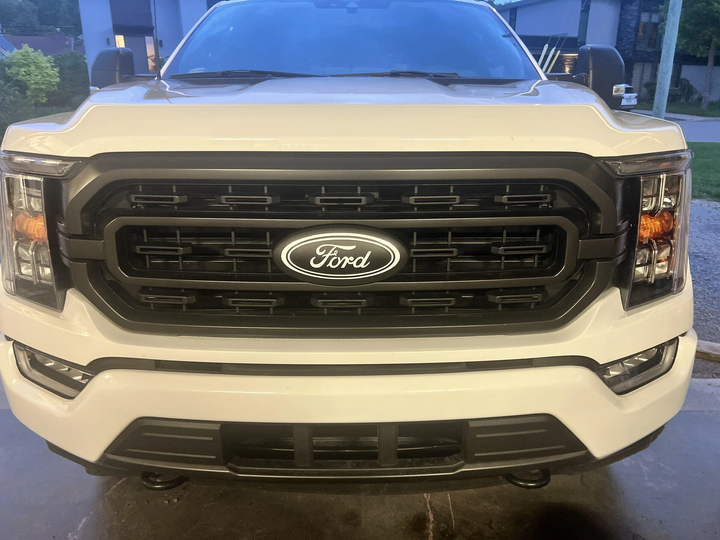 Ford F-150 Emblem overlay - Black/white 5480DA42-5911-4BC4-9FED-A238E41897B3 2