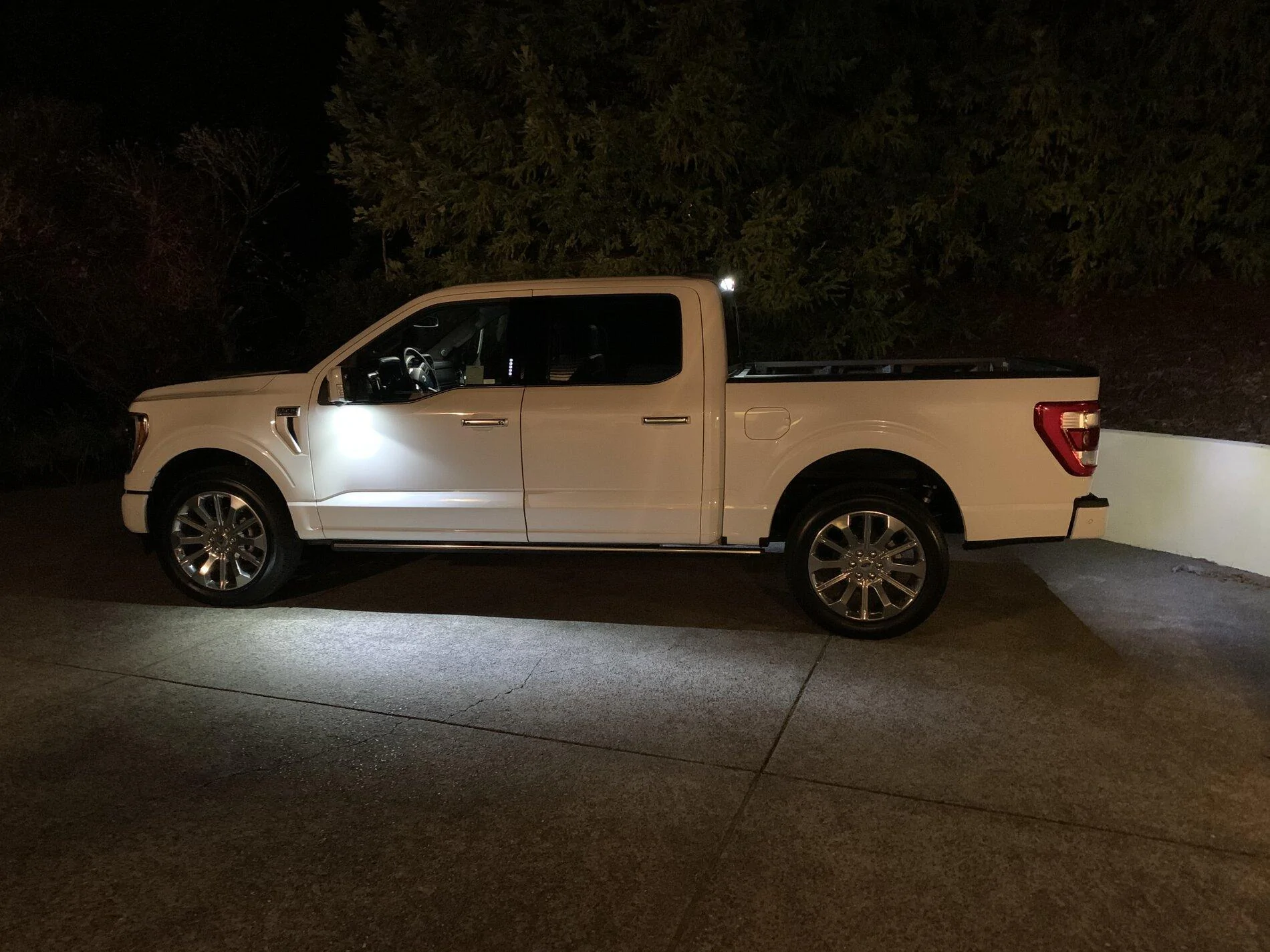 Ford F-150 Pro Power 7.2 kw-Limited Hybrid 5B1C3C4E-AF25-4BC7-879E-F6A53E94A7DF