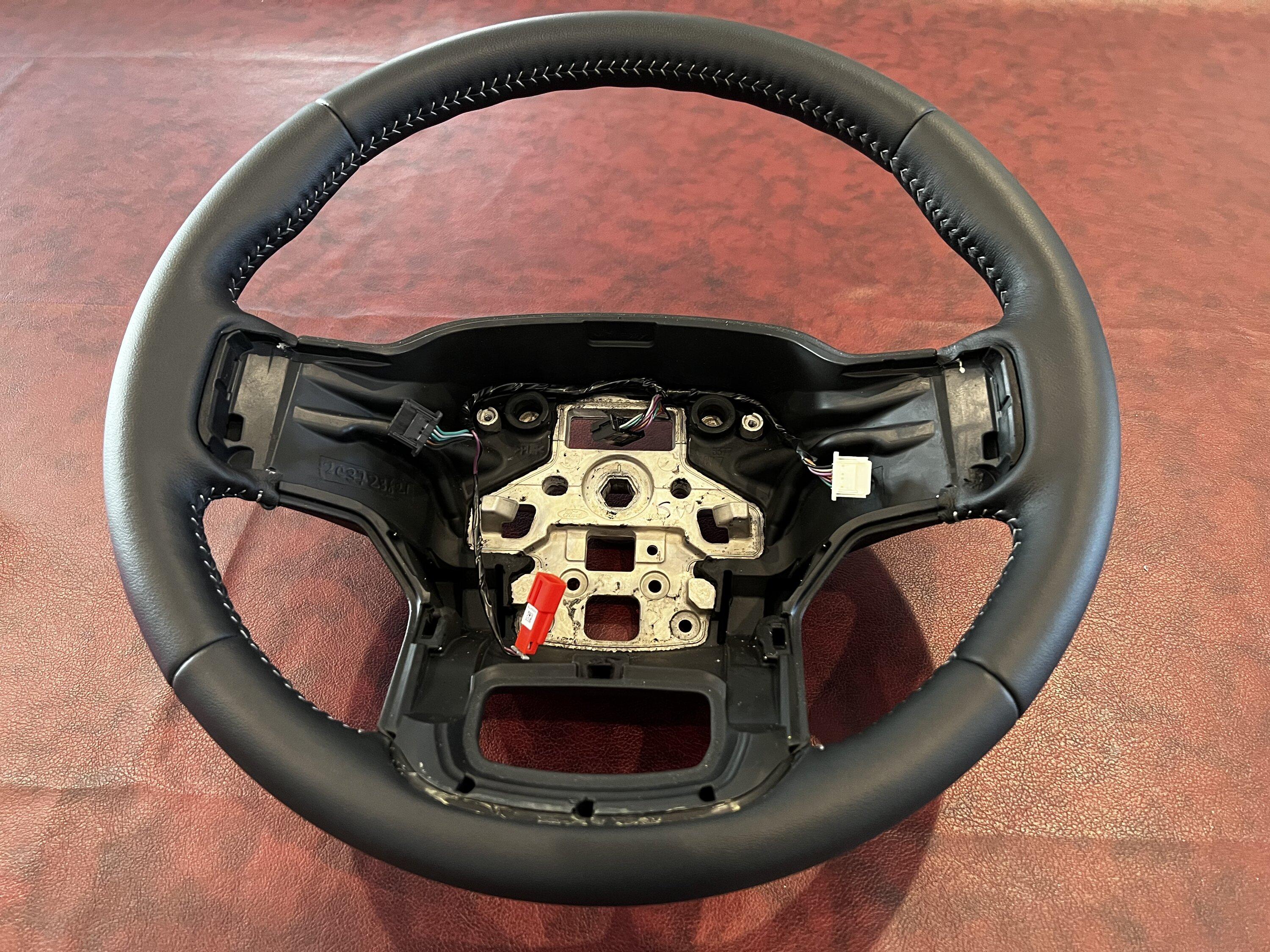 Ford F-150 2021 XLT no-heated leather steering wheel 5DEFD773-FF19-4C90-8FF4-55BF5A007FFE