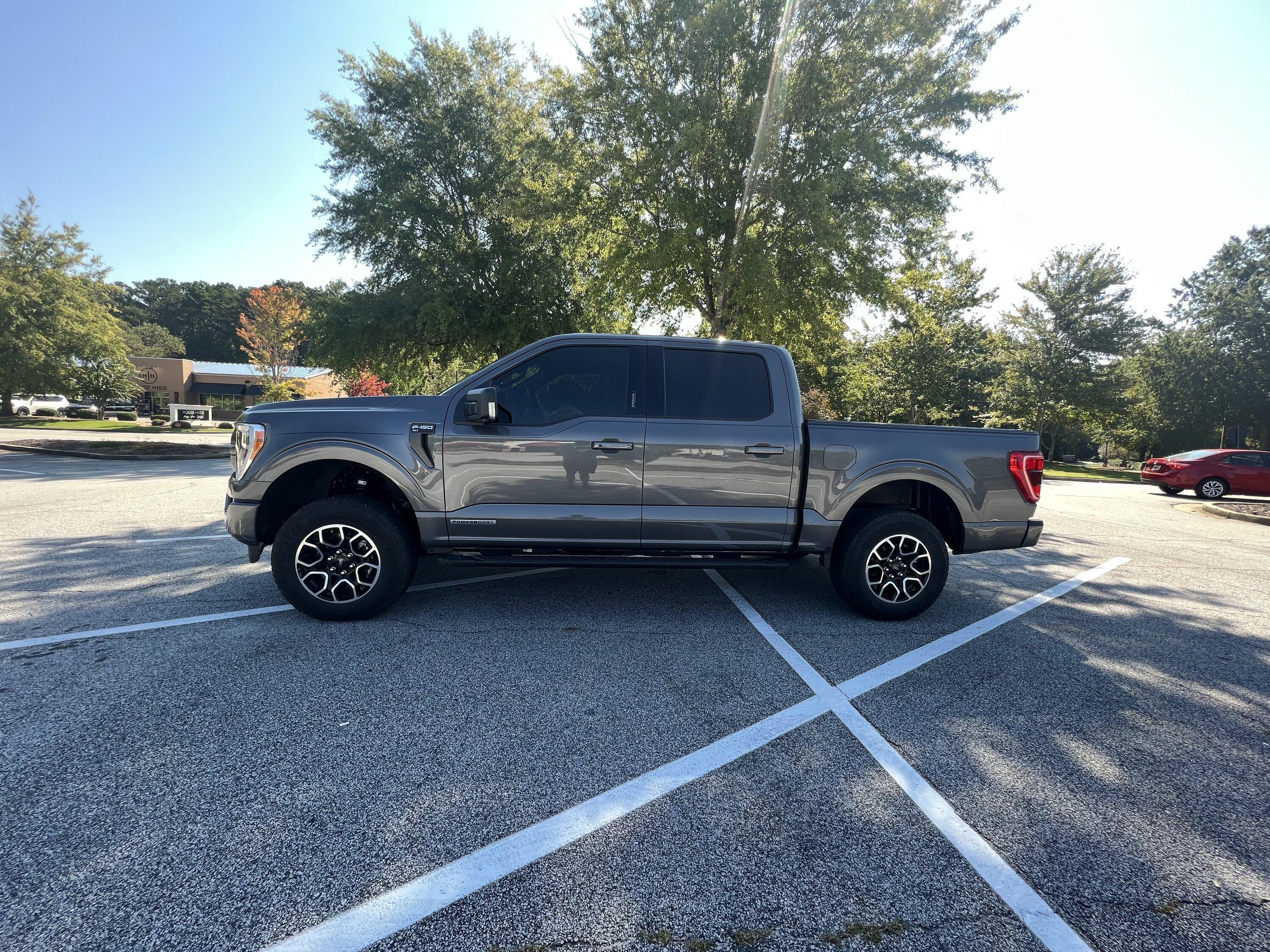 Ford F-150 1.5" Leveling Kit Pics? 6336A1FD-3BBA-48C7-88C5-A10B69D92D7B