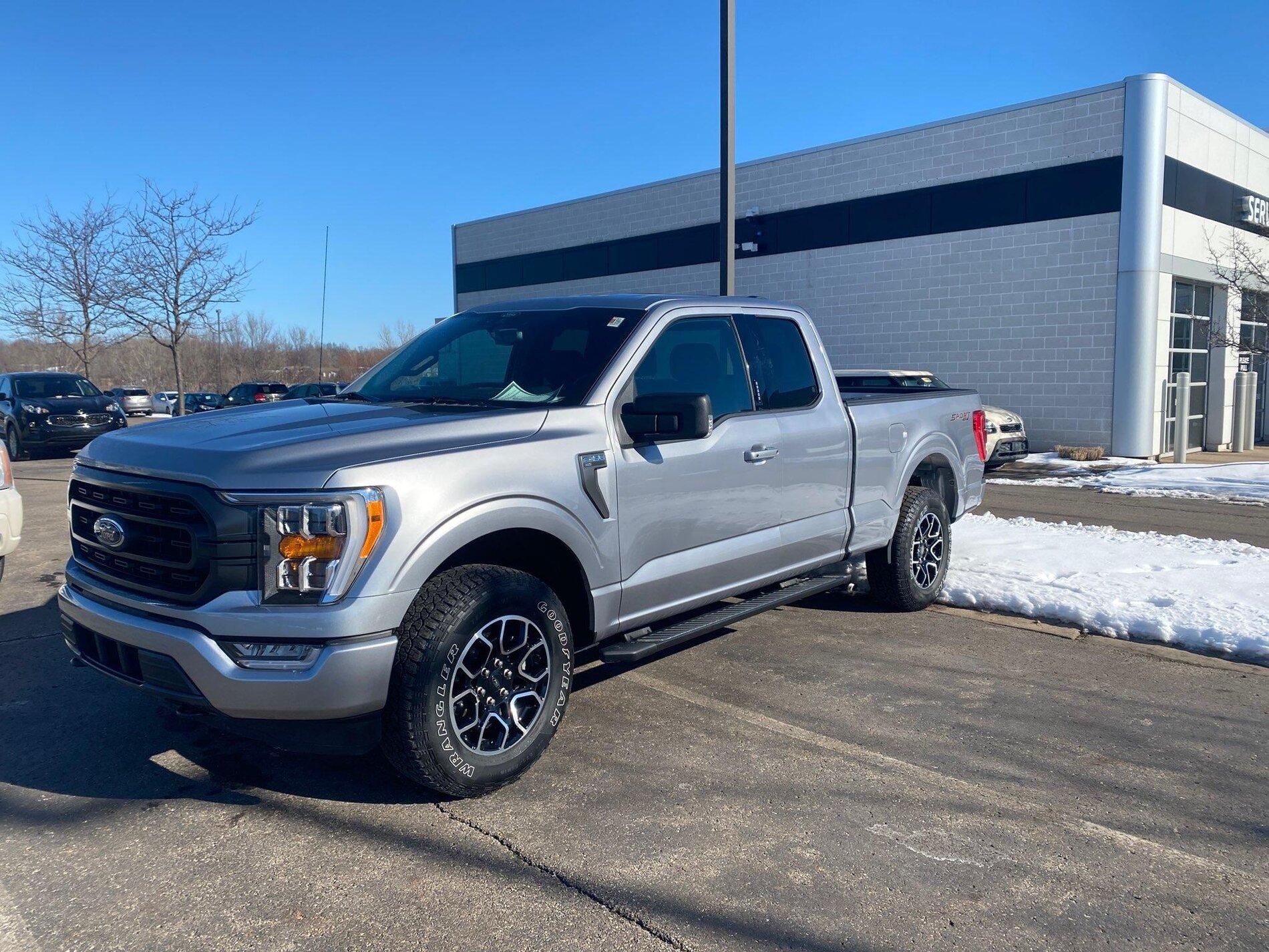 Ford F-150 ICONIC SILVER F-150 (2021+) Club 6340632171