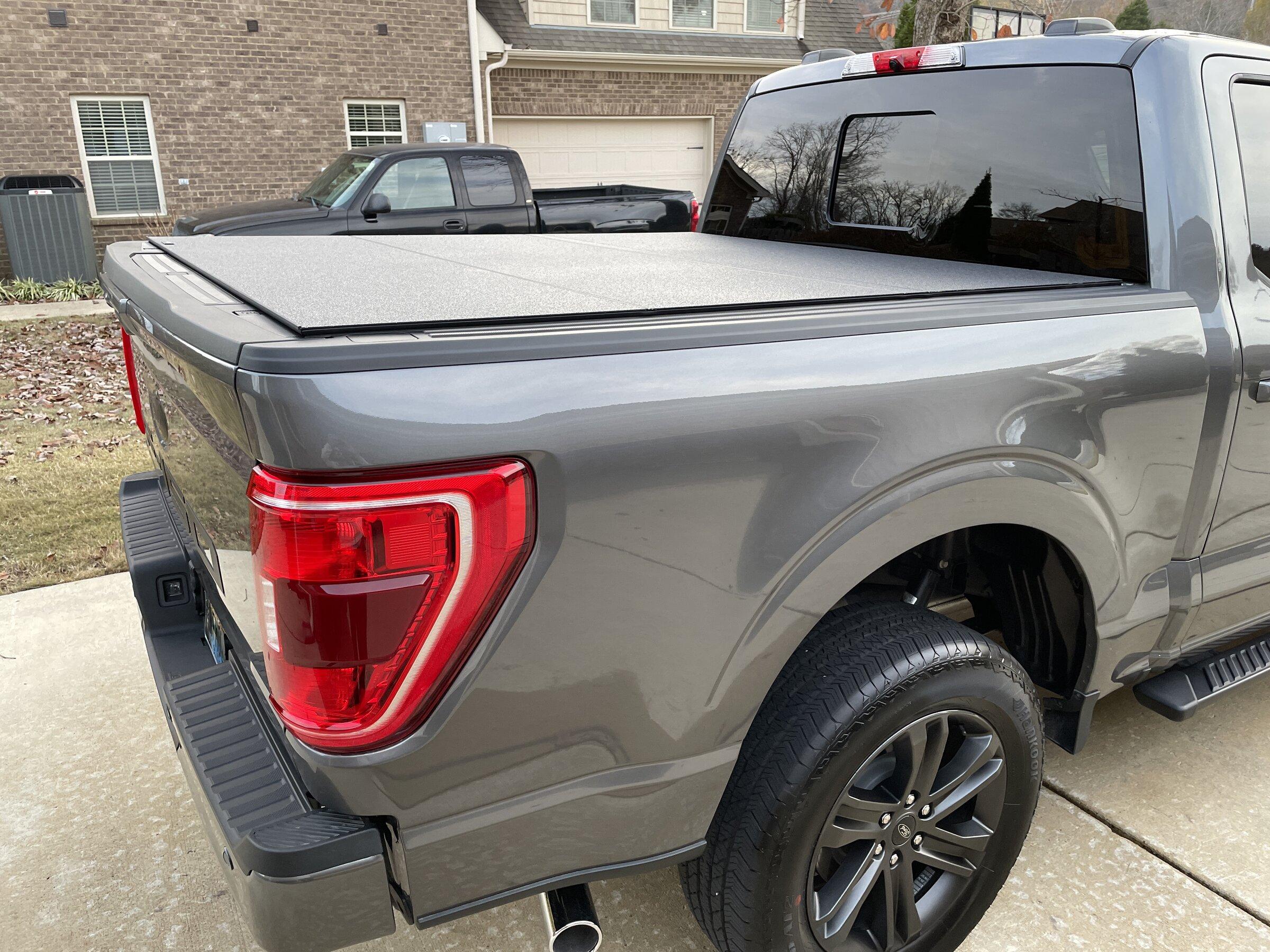 Ford F-150 WeatherTech AlloyCover tonneau cover 651C997A-3AFD-495B-BBD3-68A2D4DEC69E