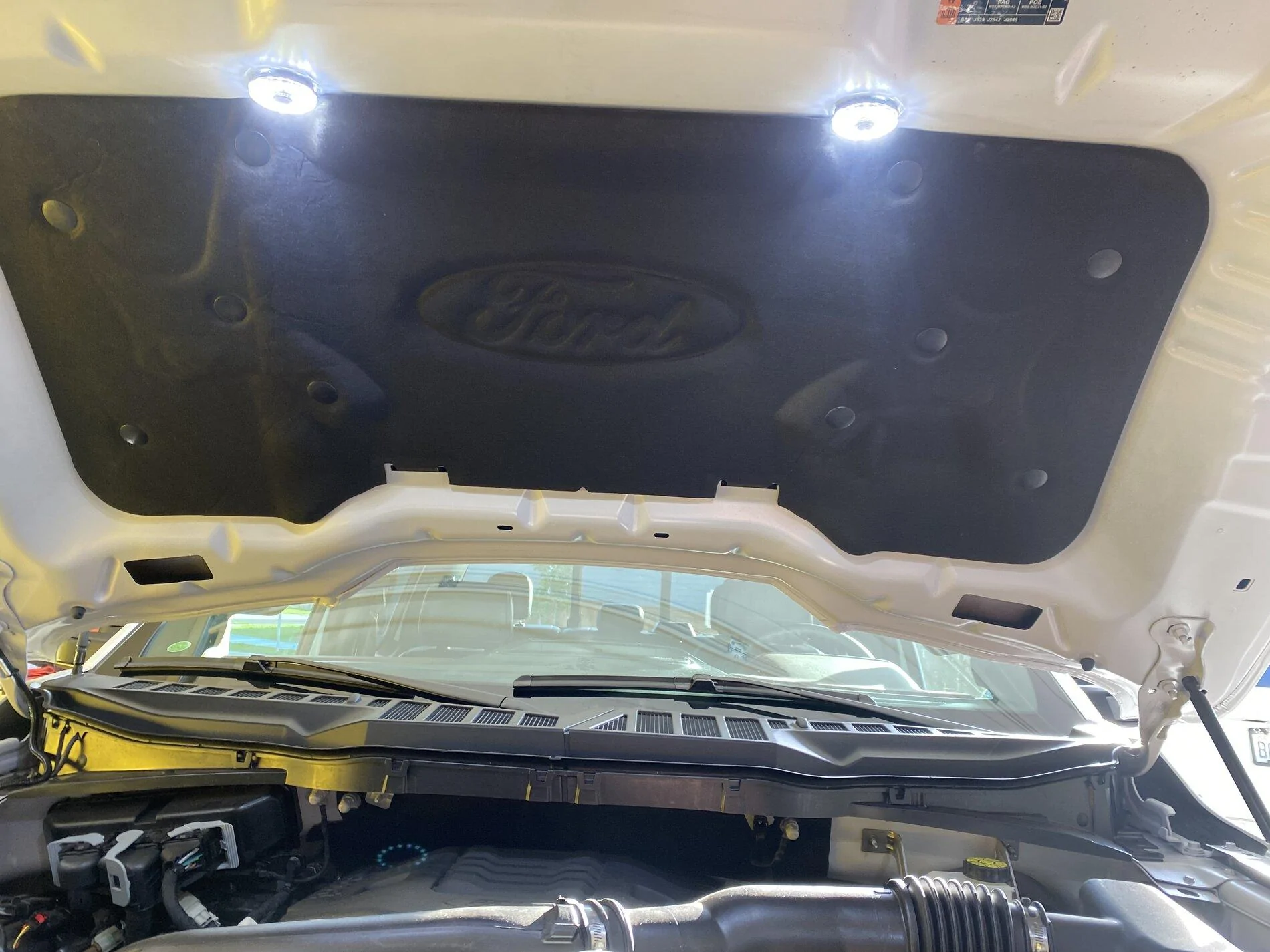 Ford F-150 Under Hood LED lighting 65837ECD-A5F0-49A5-BE34-B77144D61019