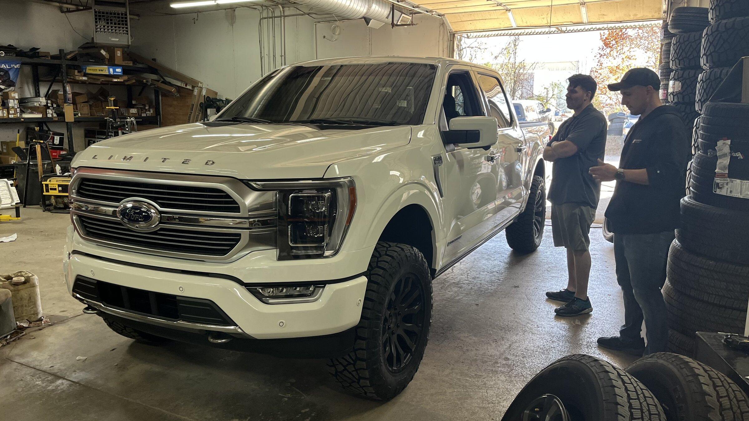 Ford F-150 2021 leveling info with CCD suspension. 66783E6D-9C9B-442C-85F4-C10244C6466D