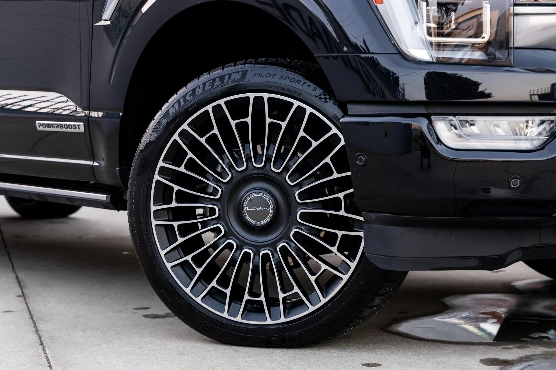 Ford F-150 My City Spec F150 Platnium Long Bed Build 693A2023