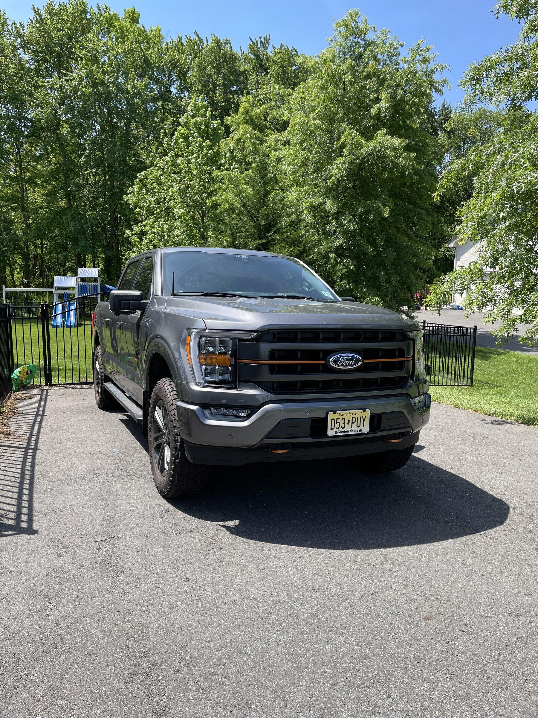 Ford F-150 Lariat grill vinyl mod (tremor-like) 6A59DAC3-54DD-4775-9E69-B6B5CA5DD598