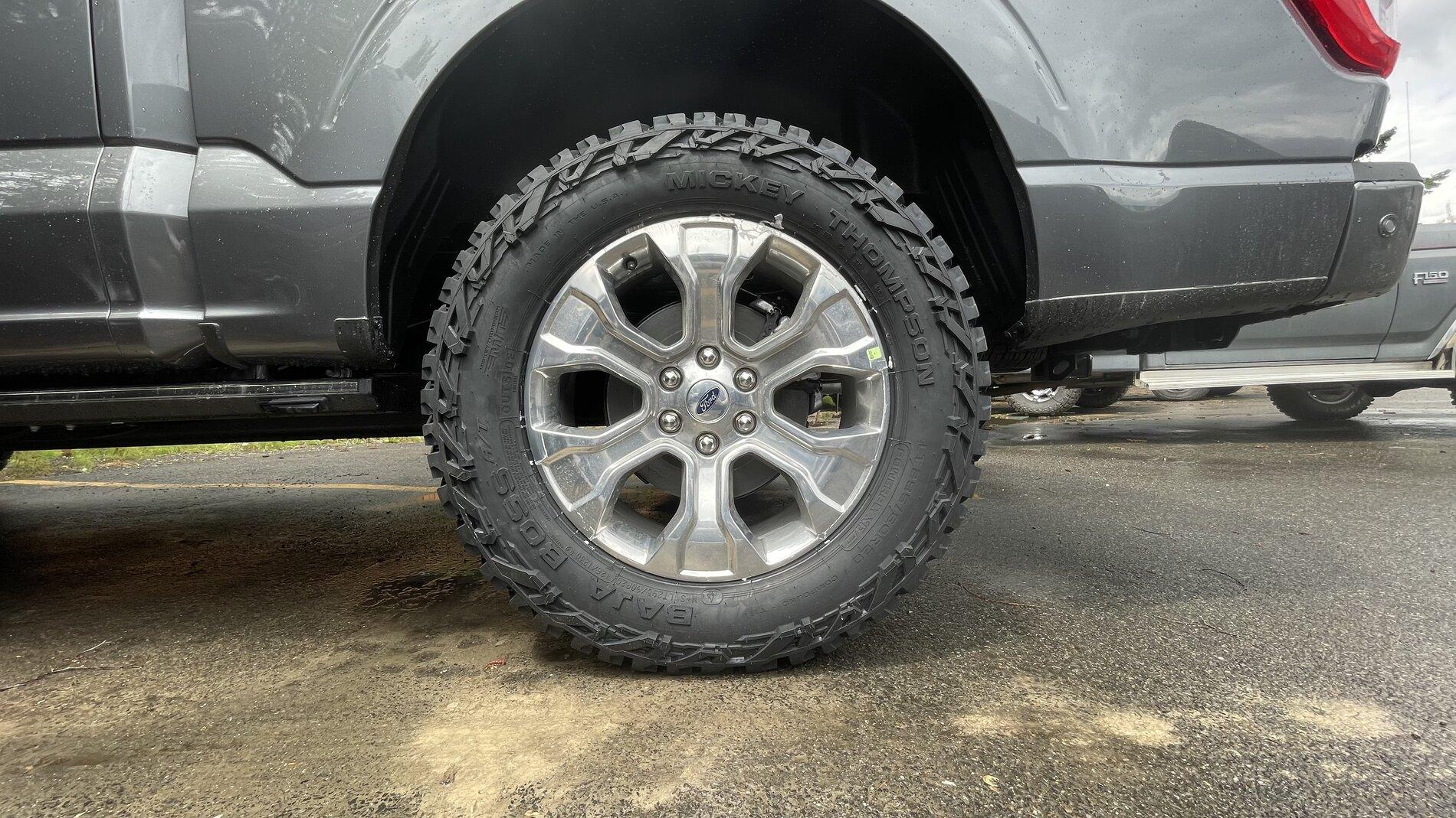 Ford F-150 CARBONIZED GRAY F-150 (2021+) Club 6A63A14B-9005-442C-9DCD-194FE78EB64E