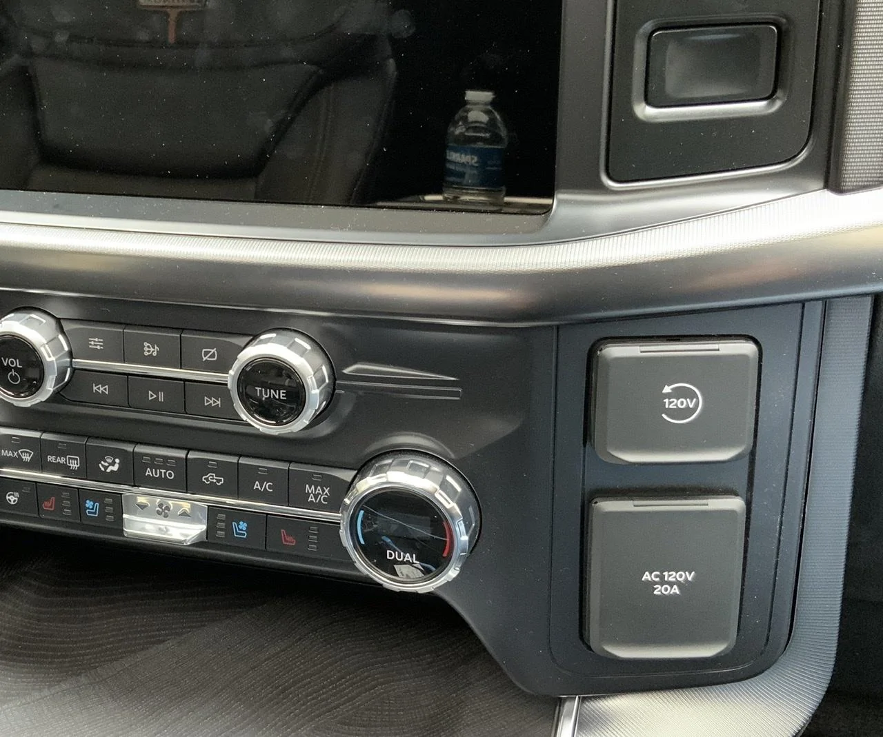 Ford F-150 Trailer camera receiver power options 6B781EE7-116A-41B1-95CB-5BB2E43CC006