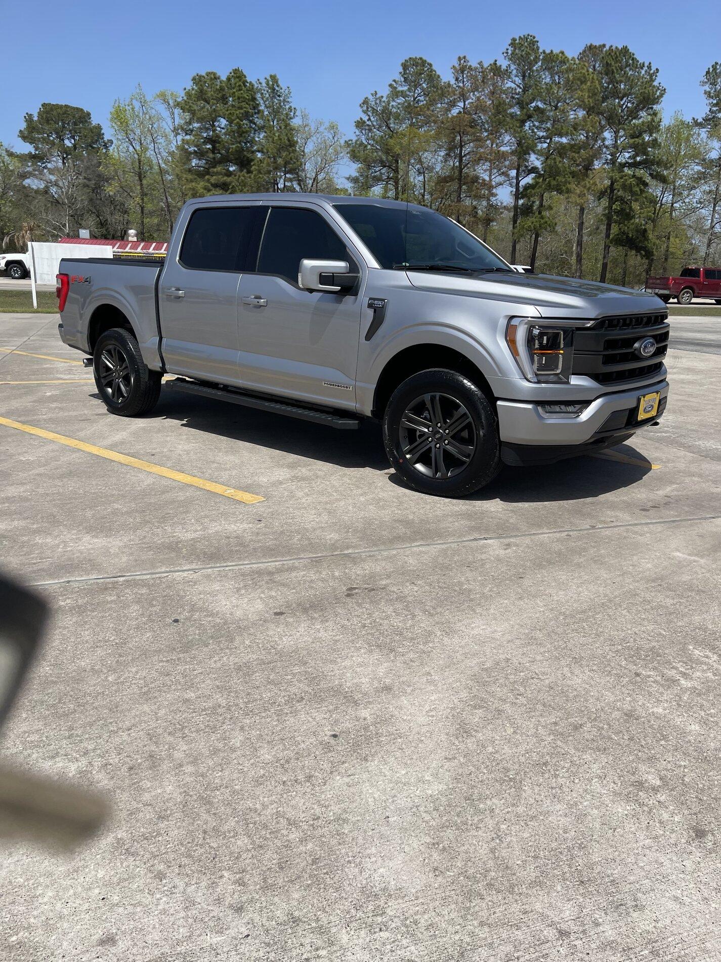 Ford F-150 ? F-150 LARIAT Lounge ? 729072A4-77AD-4E67-A6BE-5ACFAA1AB658