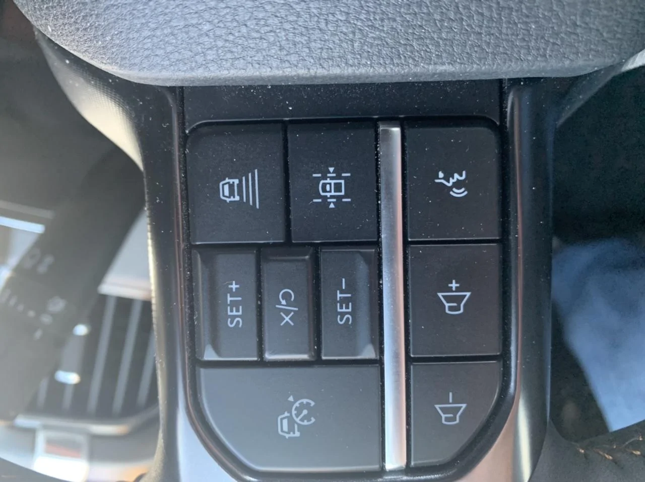 Ford F-150 2022 F 150 Platinum Cruise Control. 7343155F-B9C7-4D57-9ECD-EFBAC8976E8C