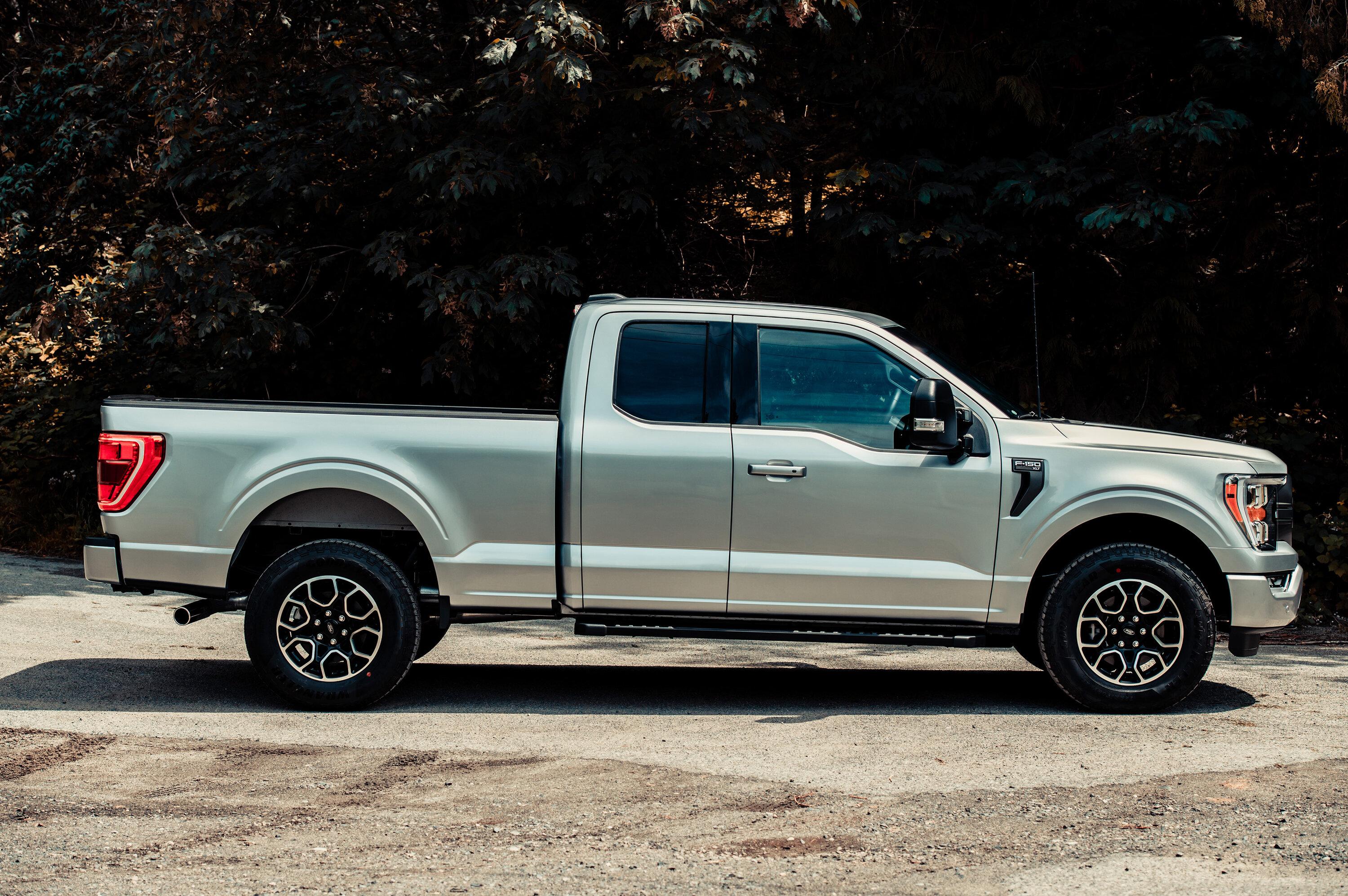 Ford F-150 ICONIC SILVER F-150 (2021+) Club 780_2634.JPG