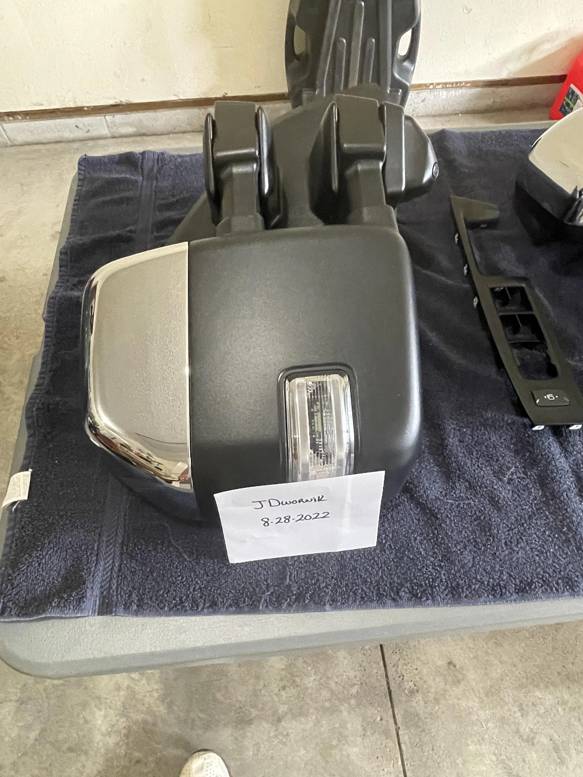 Ford F-150 Factory Power Tow Mirrors 80F05012-3569-4FFC-A5D0-482EDAFFC90C