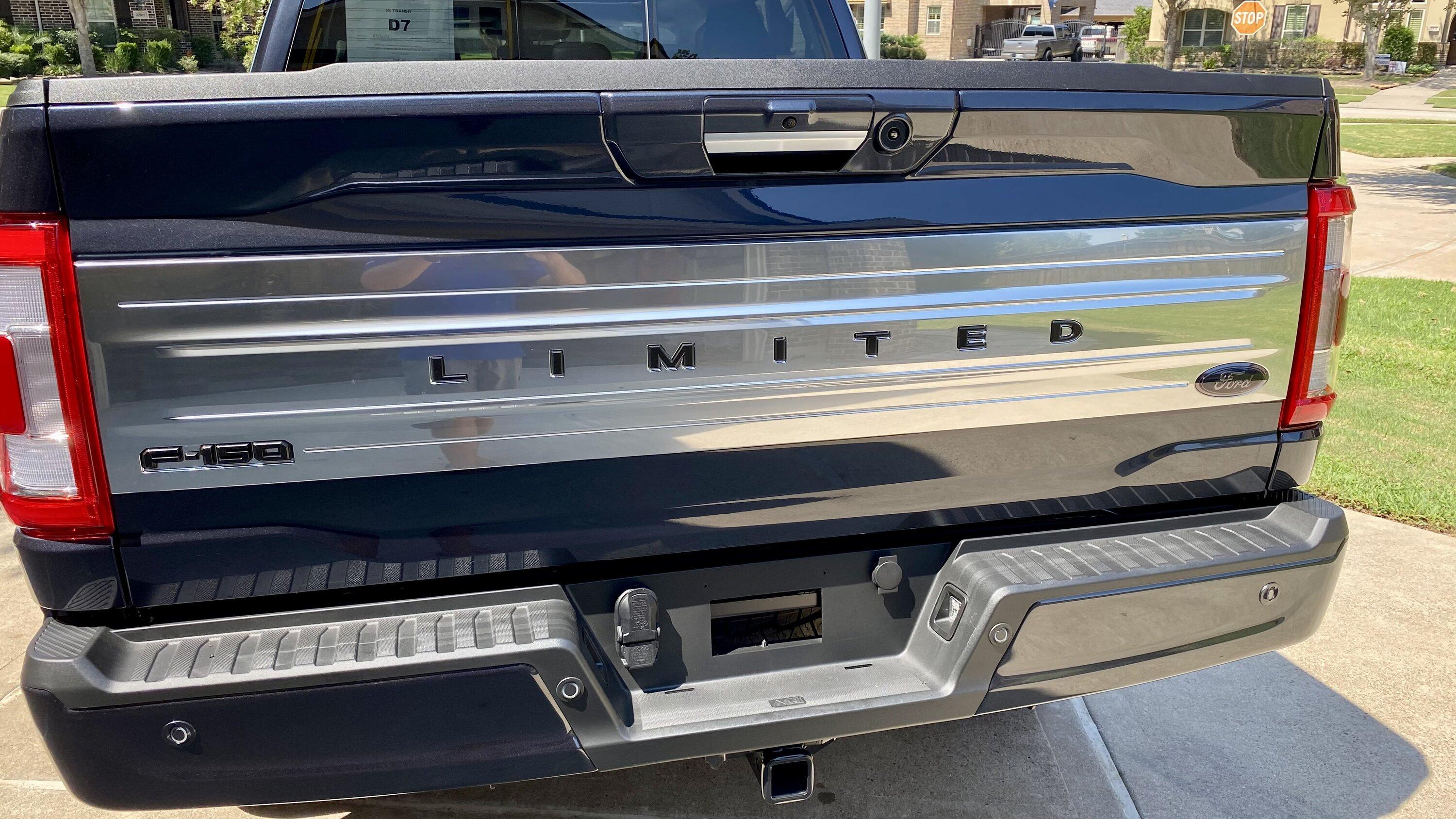 Ford F-150 SMOKED QUARTZ F-150 (2021+) Club 8488225A-077E-45D5-BA45-903983D5D3B8