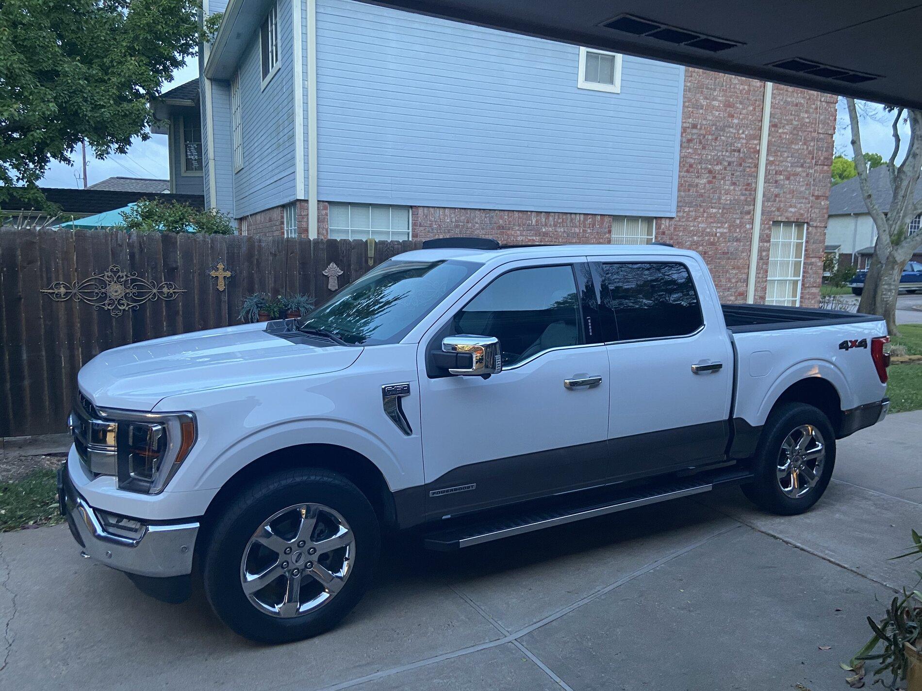 Ford F-150 ? F-150 LARIAT Lounge ? 96927D33-AA90-4832-A0AE-BAEEEC36E02E