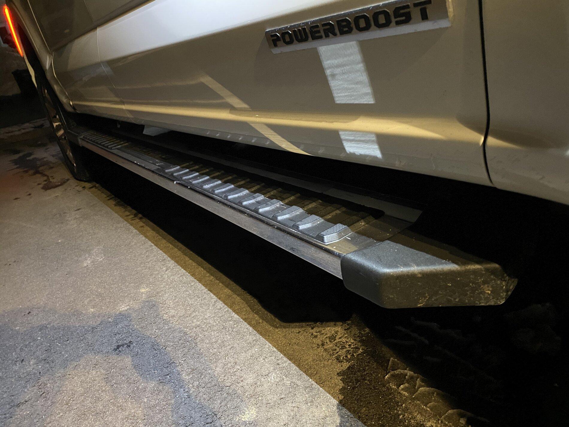 Ford F-150 Step Bar vs Running Board 97180944-85B7-4946-8AB0-14D57A398CFA