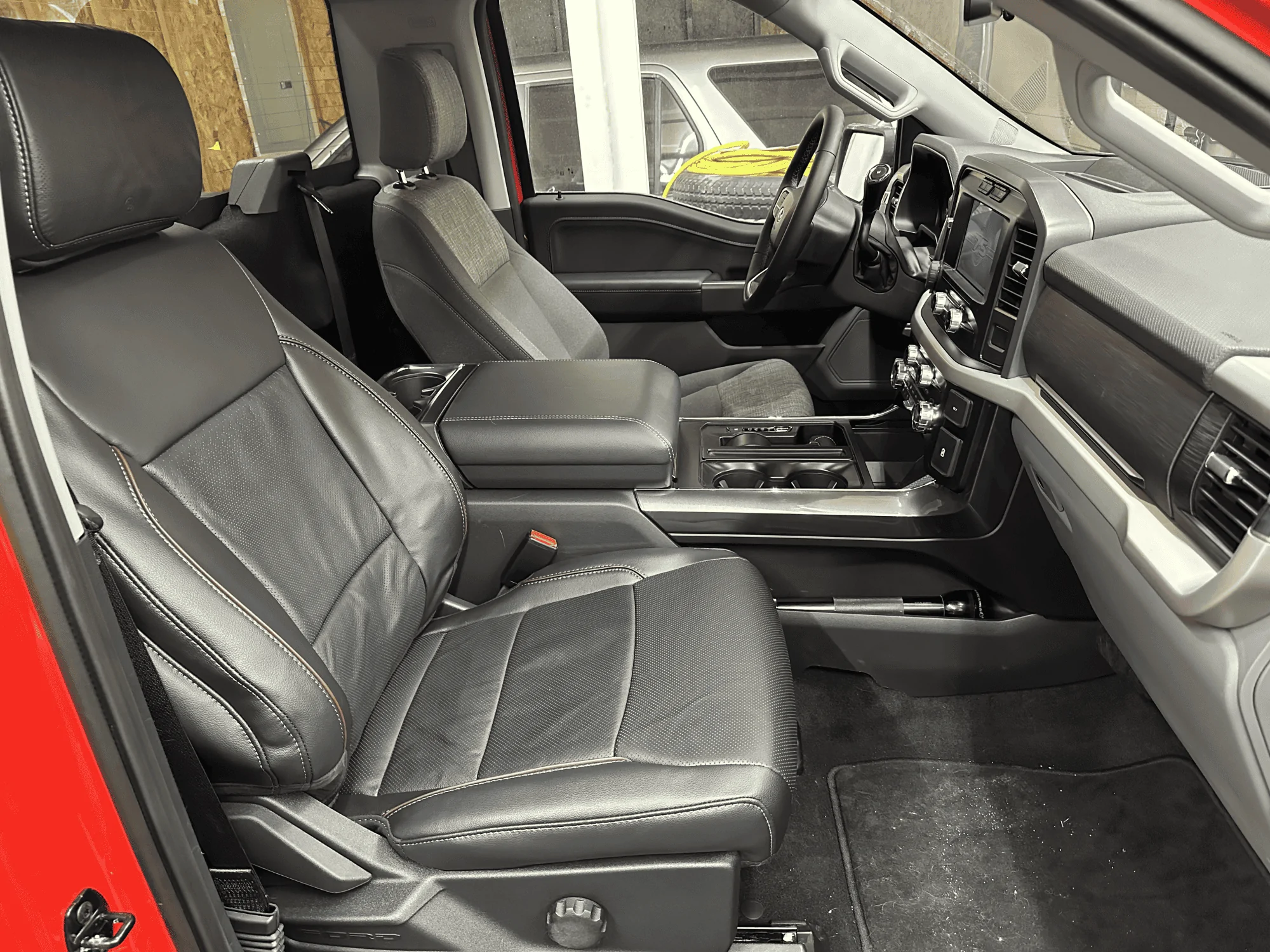 Ford F-150 What did you do TO your F-150 today? 🙋🏻‍♂️ 984747_2_-_Passenger_Seat