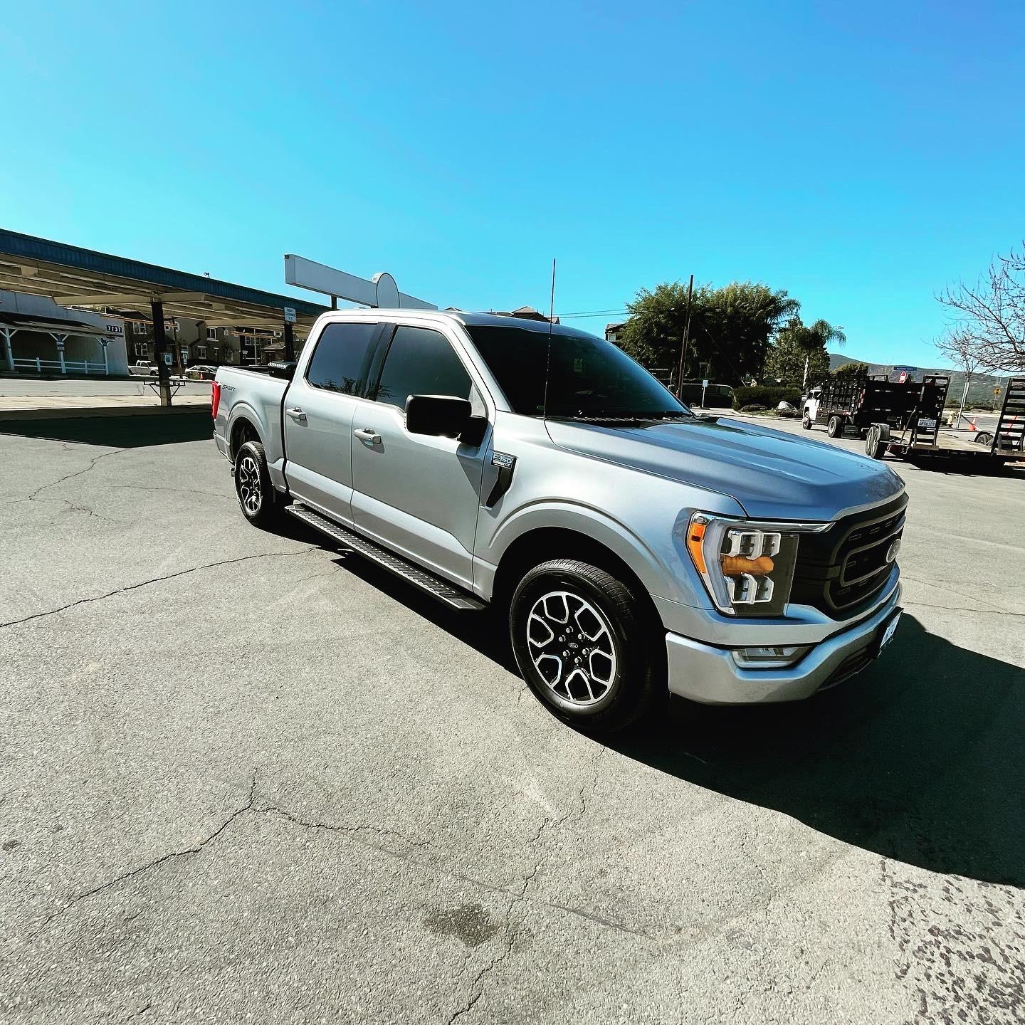 Ford F-150 ICONIC SILVER F-150 (2021+) Club 9C02206B-B89F-499D-ADDD-26F887A3D31C