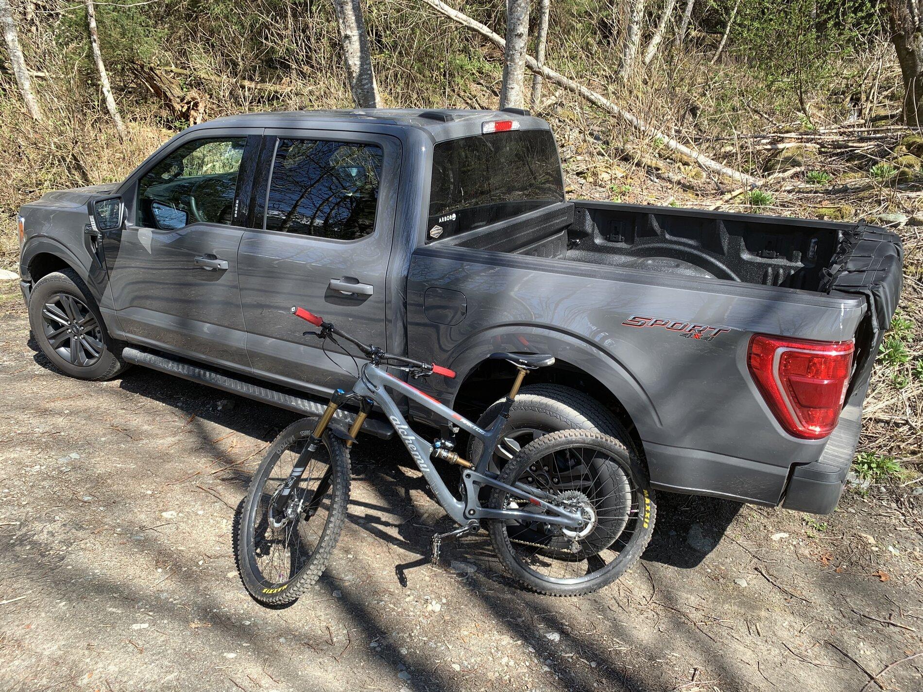 Ford F-150 Tailgate pad for bikes 9E0EA551-BBC5-498E-9DA4-5CE92018FF4A