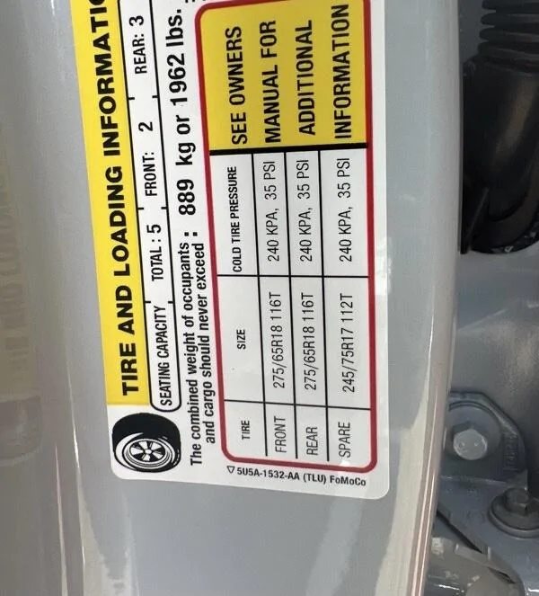 Ford F-150 2021 F-150 Payload Stickers 9E376F15-1D2A-46F6-BF68-A9A5C5AB9BC8