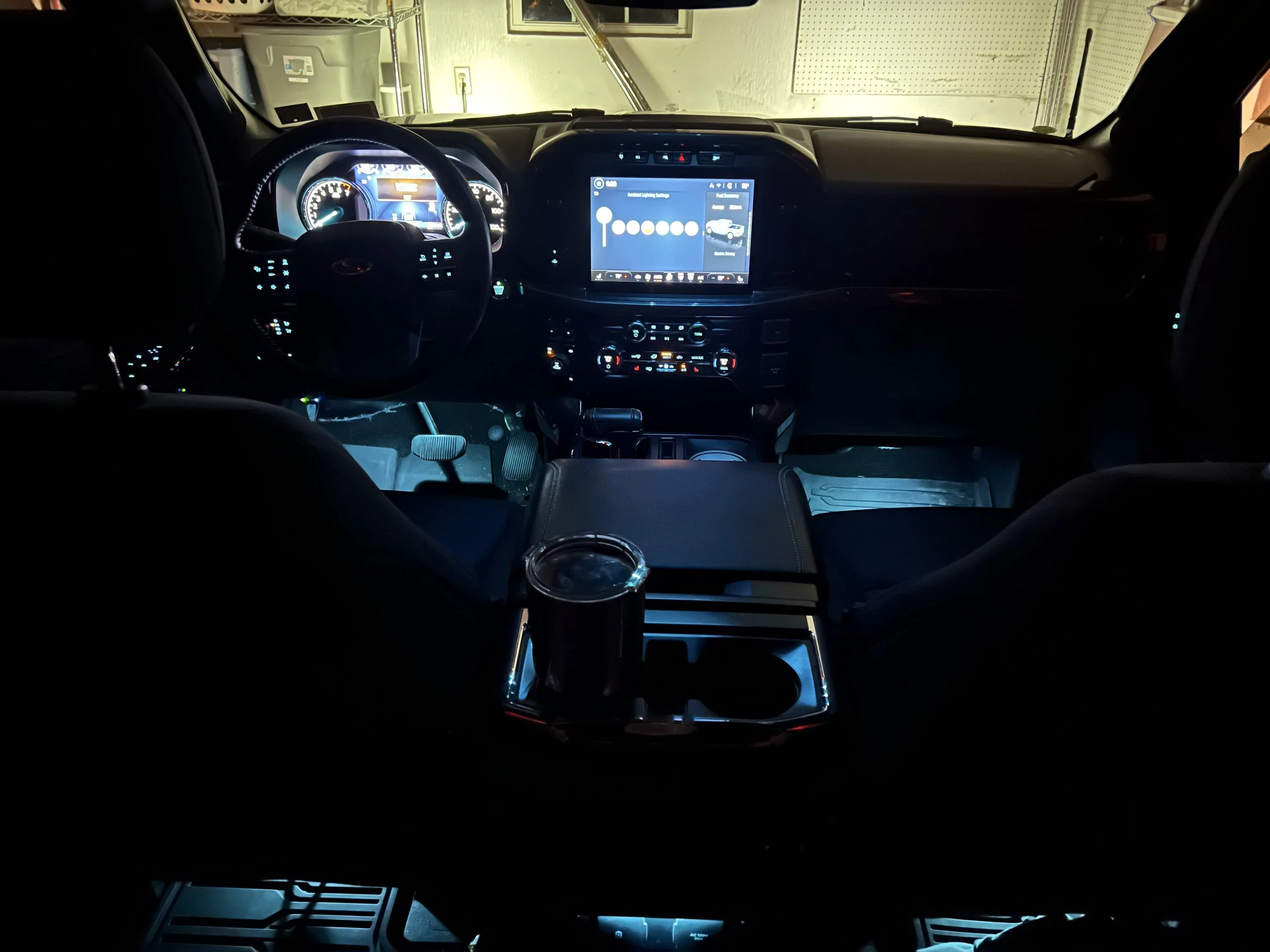 Ford F-150 XLT trucks with push button start cup holder/ambient lighting 9F50225E-A2F1-499B-AB52-5150197A42CF