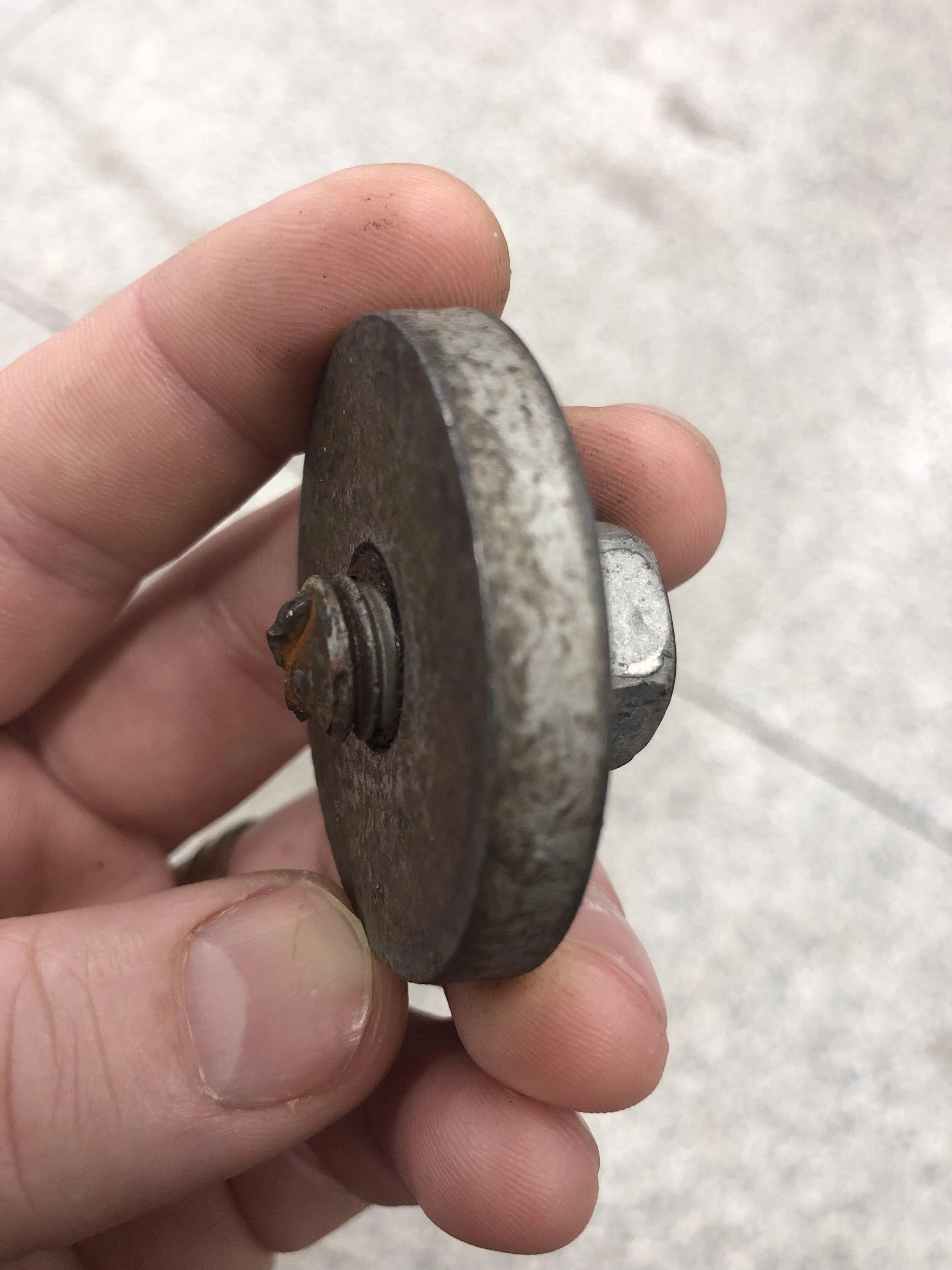 Ford F-150 Looks like another axle bolt shear… A2106688-ED31-45C7-A6D3-7DB0D32BA7E1