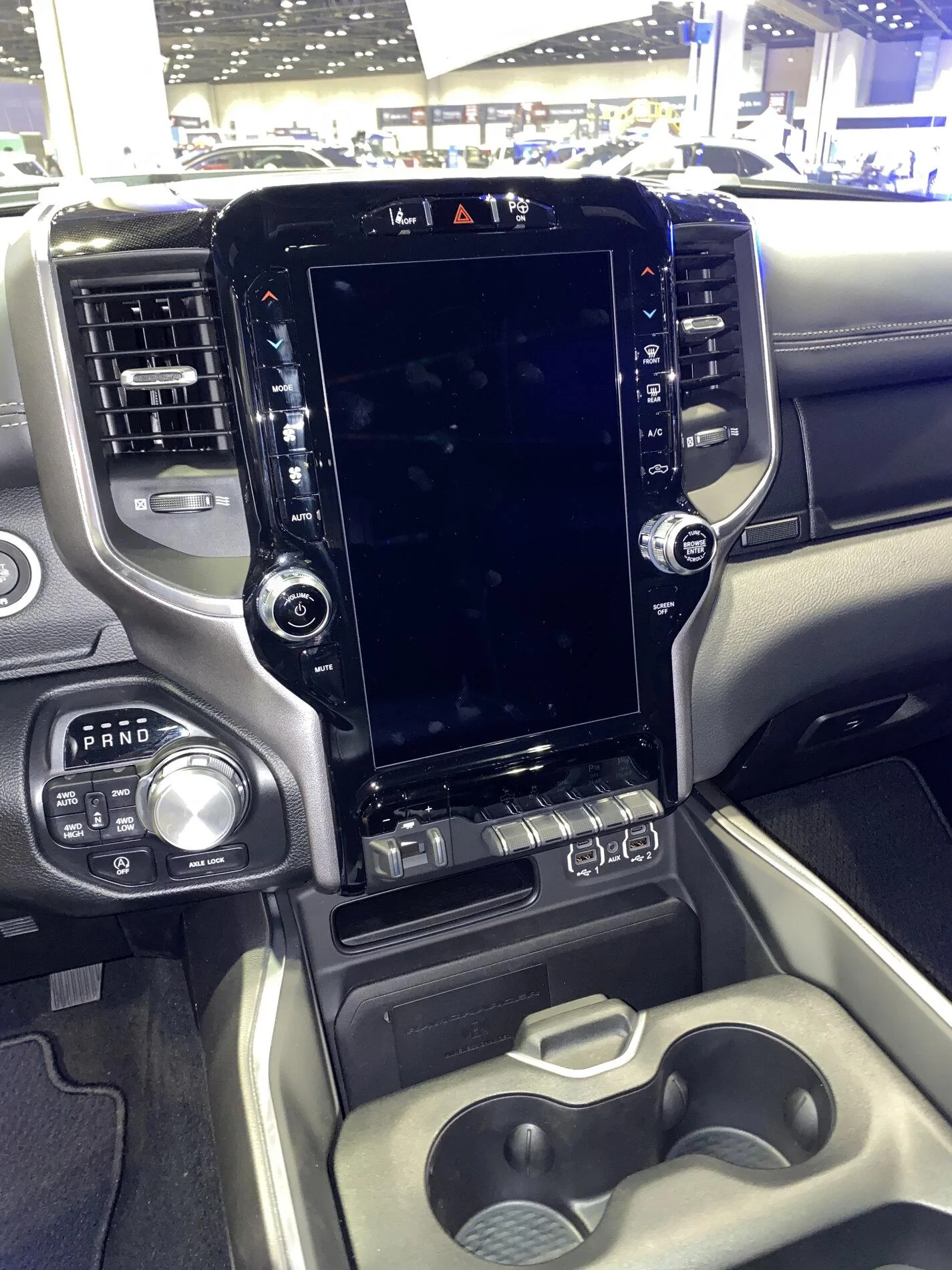 Ford F-150 Hands On Opinion -- Half Ton Truck Interiors Compared: 2021 F-150 vs Tundra, Silverado, Sierra, Gladiator, Ram 1500 ? A361B643-9D3C-4226-AF67-36DB000160A3