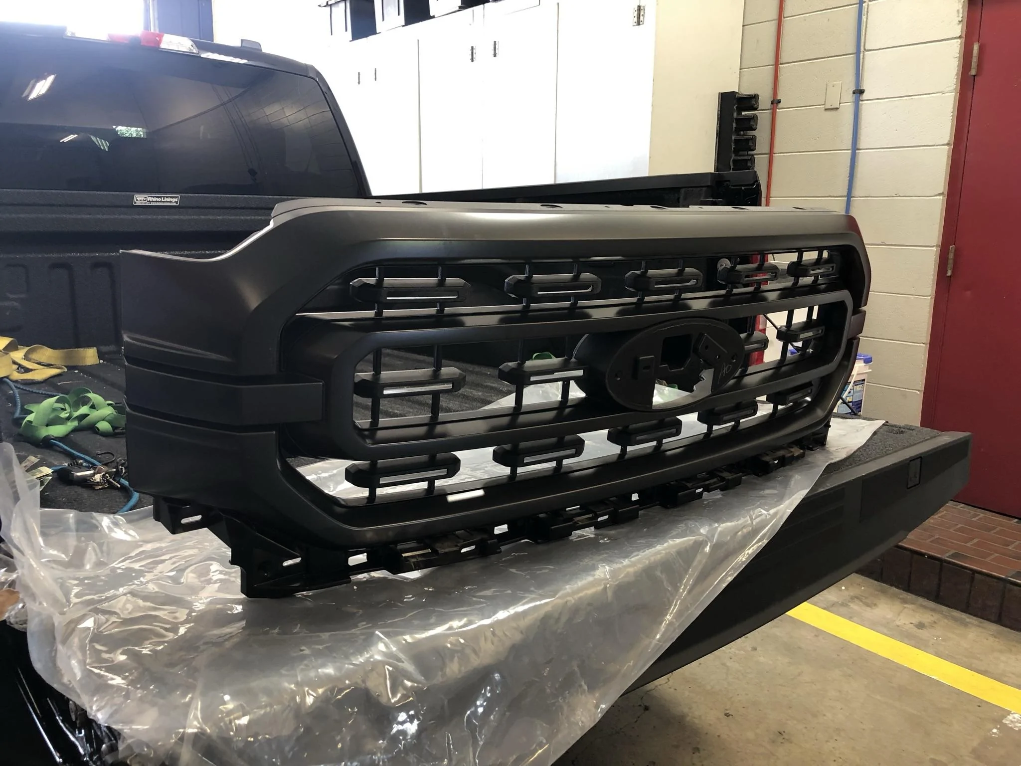 Ford F-150 FS - 2021 XLT Grill A7F903A9-CD14-4EAE-9919-1796D656A89C