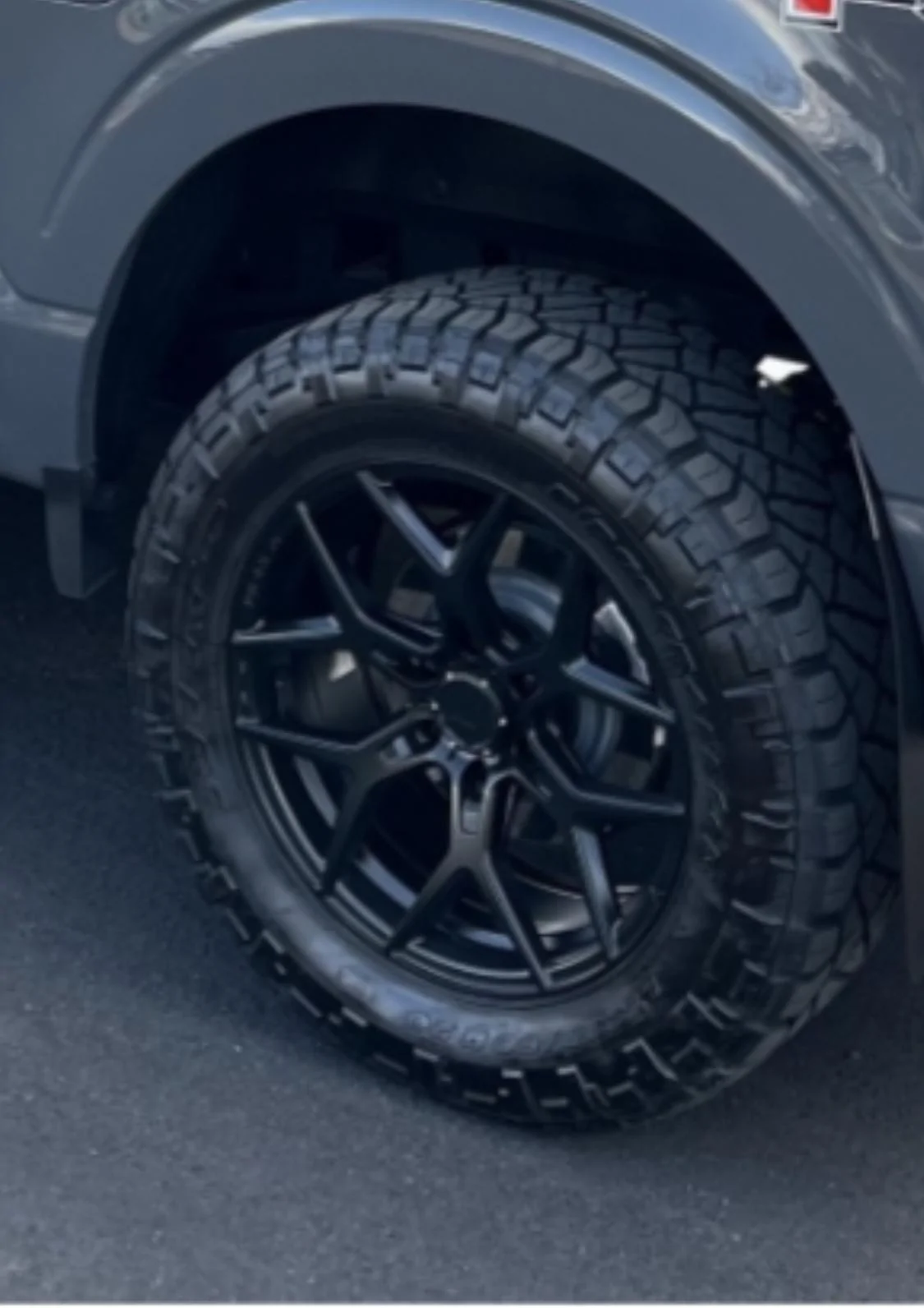 Ford F-150 Anyone one know what type of wheels these are ? AA051442-9C48-4FA4-BB94-4787B5F8104F