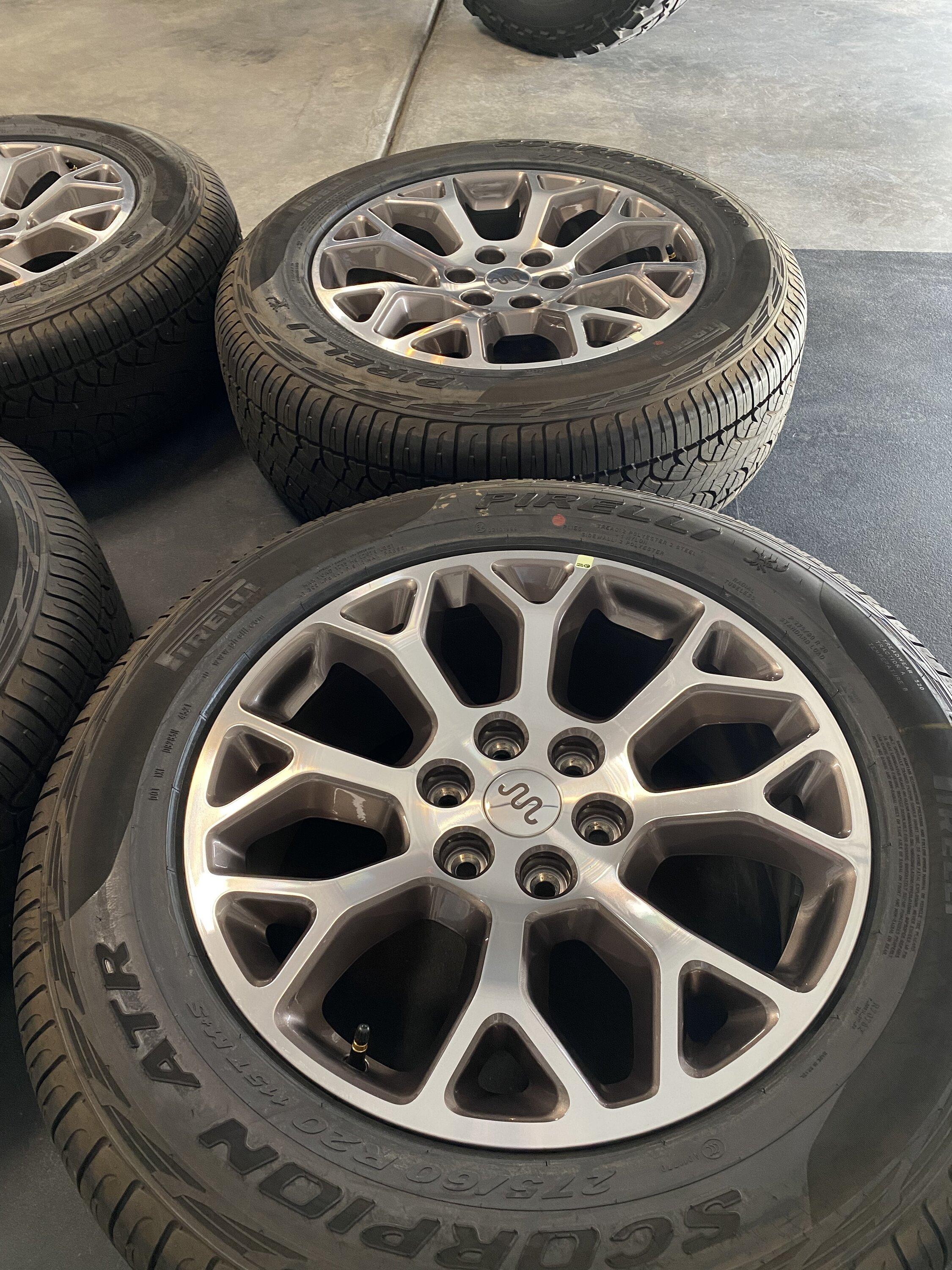 Ford F-150 FS - King Ranch Factory Wheels & Tires AAA1BA64-82C4-4C01-A5D8-E55EB1364081