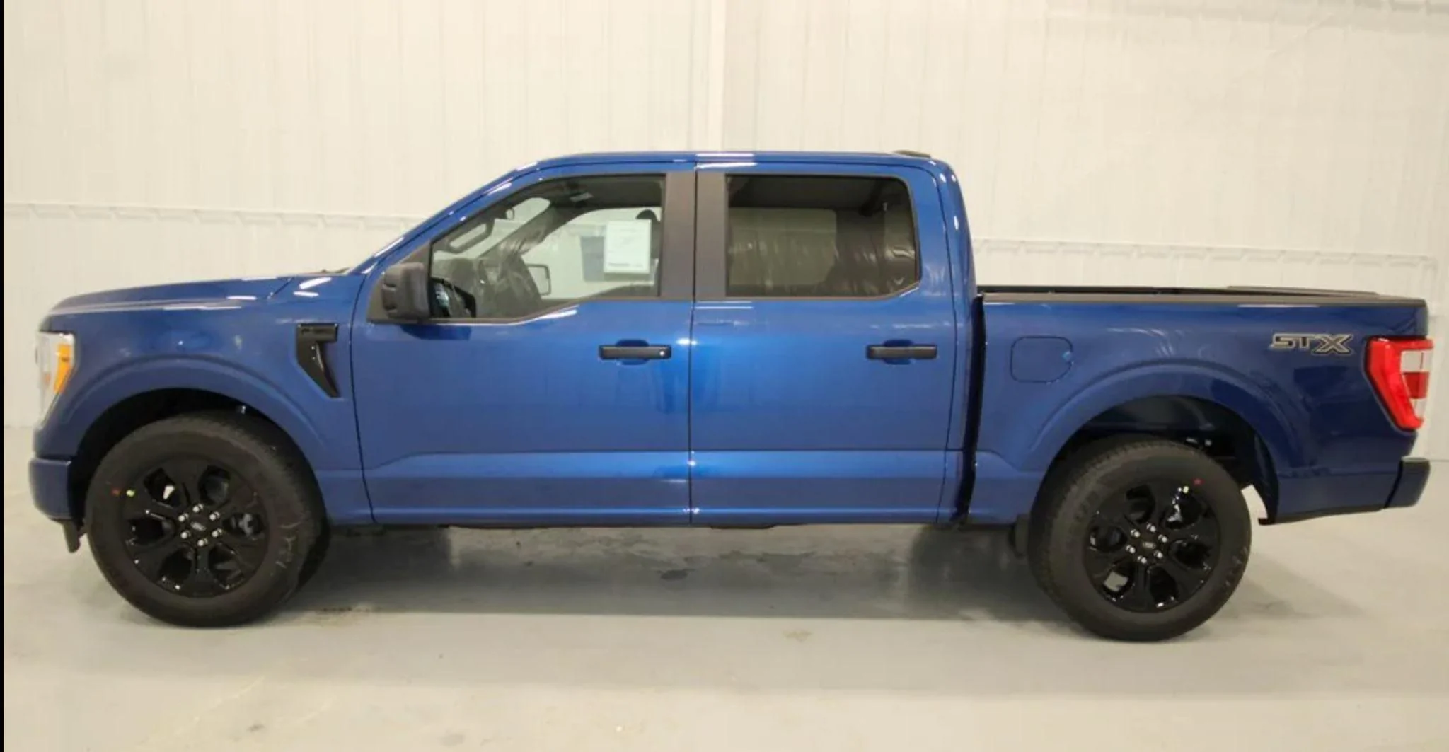Ford F-150 ATLAS BLUE F-150 (2022+) Club AB1