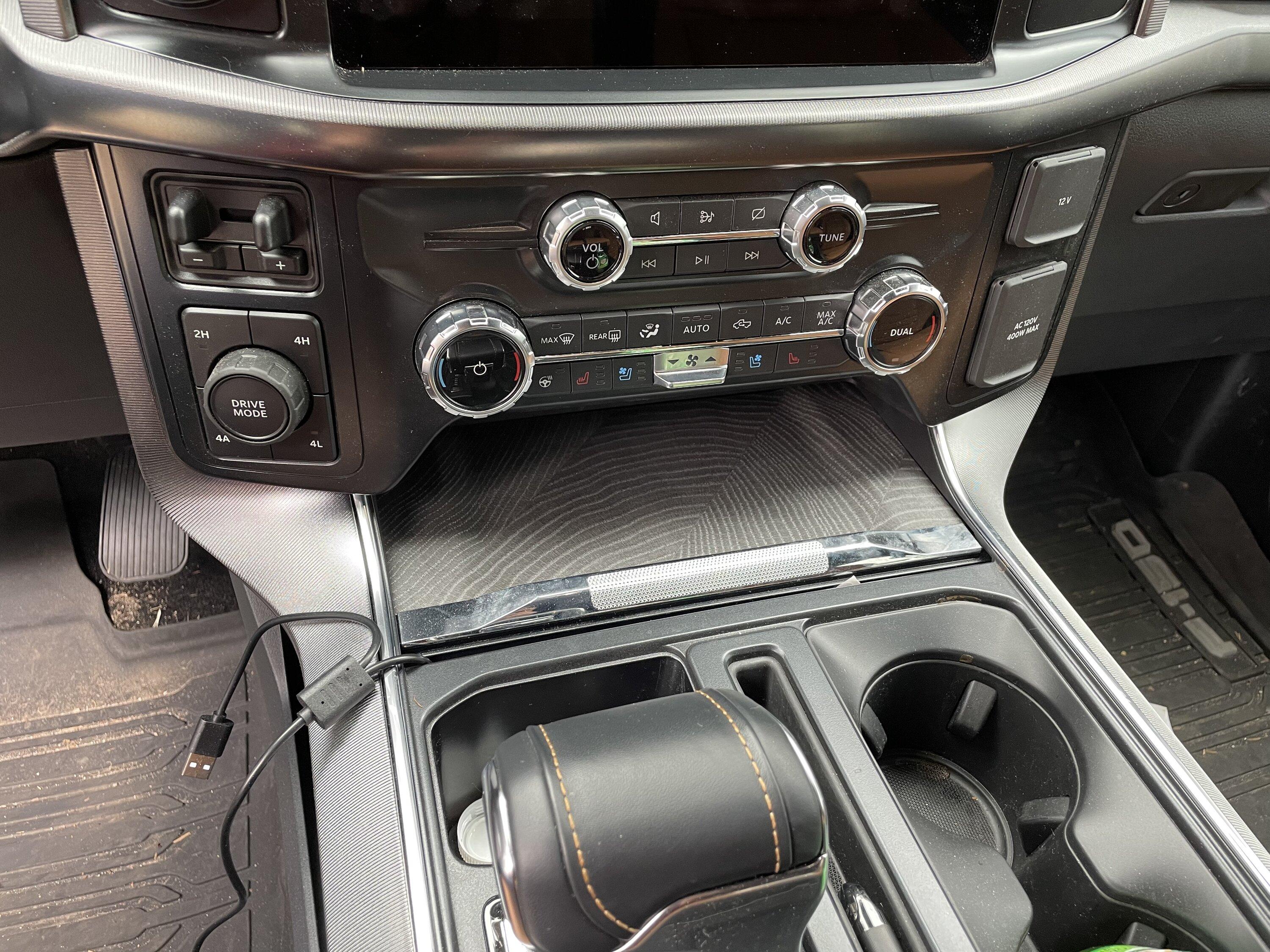 Ford F-150 Interior Trim differences AC10FA82-A5A2-4AD8-BF2E-F5648B9998B6