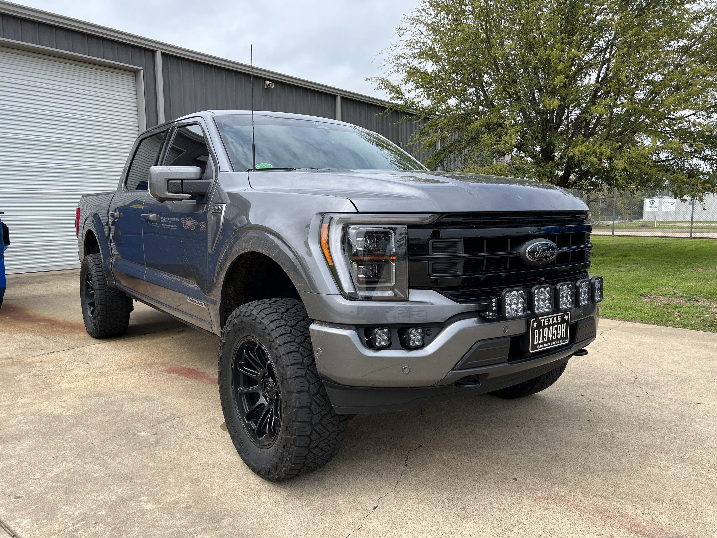 Ford F-150 2022 Powerboost Platinum Carbonized Gray Build ACC89085-331F-434D-B863-FE4A8709DC86