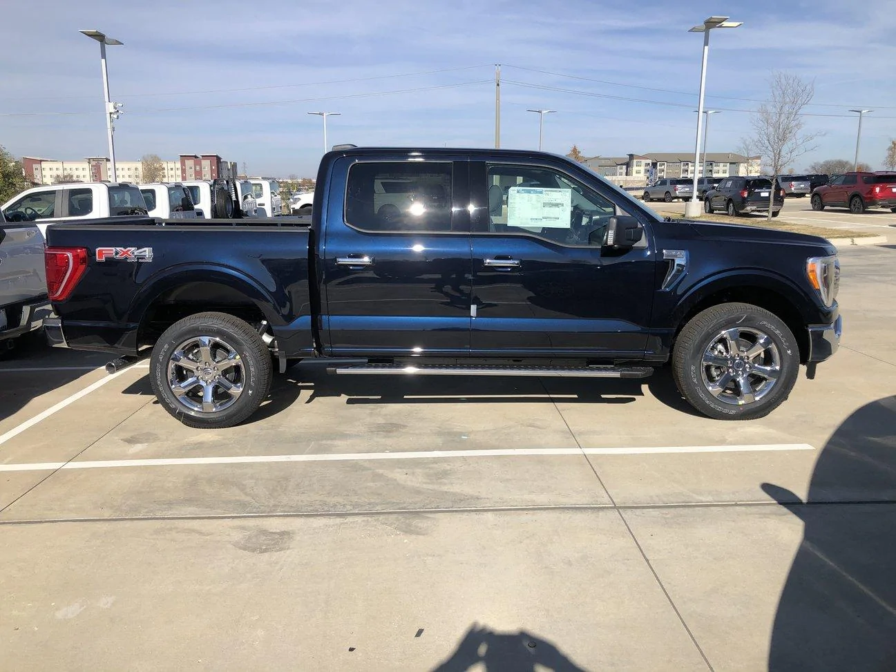 Ford F-150 ? F-150 LARIAT Lounge ? Antimatter Blue XLT Chrome 2021 F150 b-3