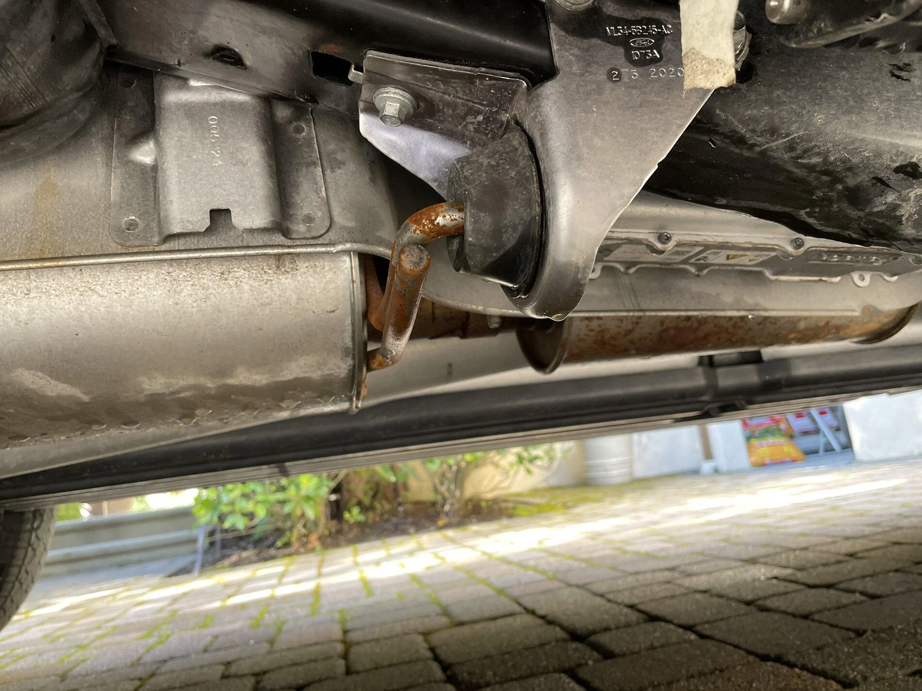 Ford F-150 How to address rear axle and exhaust rust B4912810-2259-4D27-975E-9BB7CD18EC4E