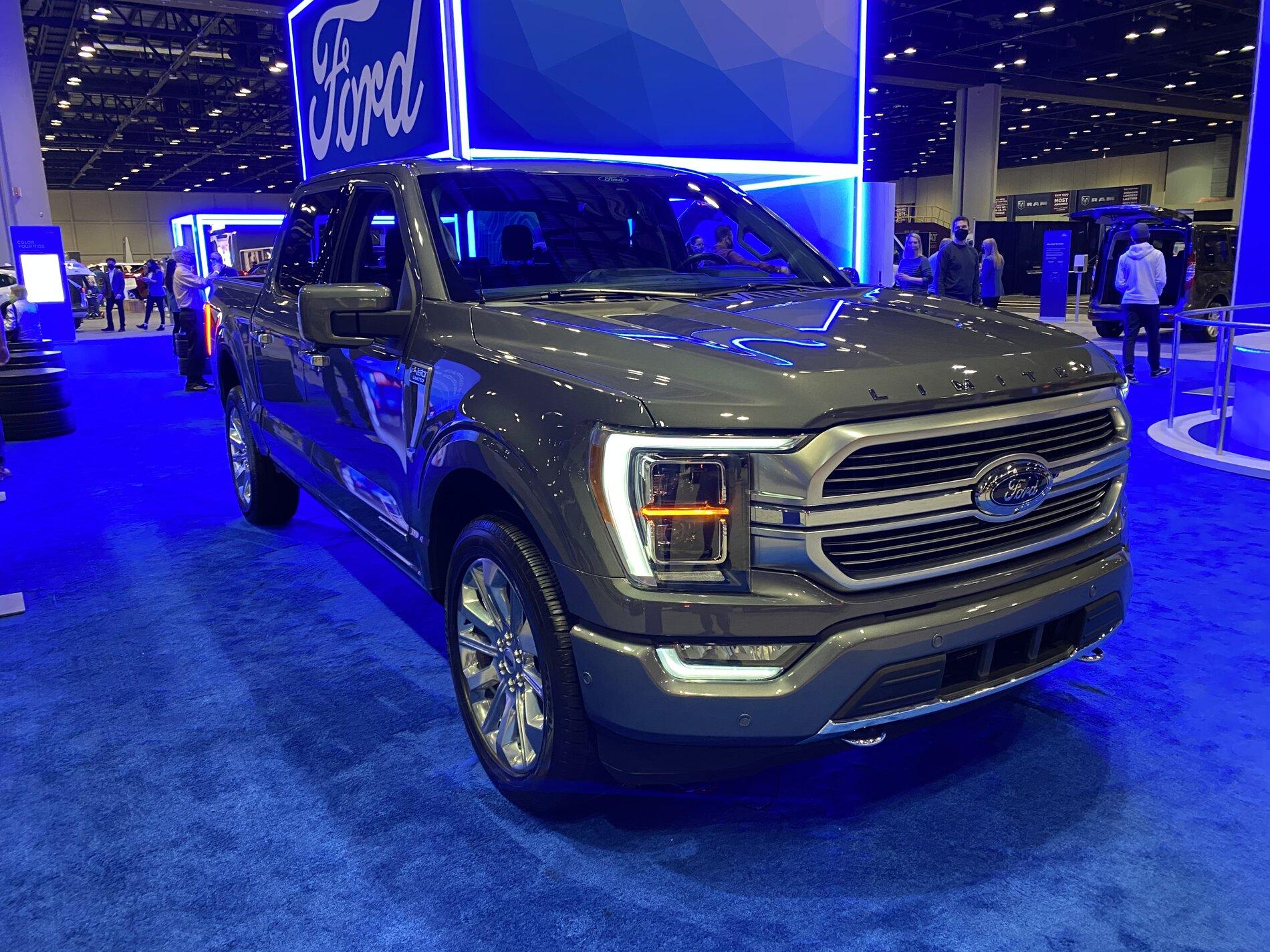 Ford F-150 Hands On Opinion -- Half Ton Truck Interiors Compared: 2021 F-150 vs Tundra, Silverado, Sierra, Gladiator, Ram 1500 ? B4B55D4A-35B9-4A07-AB17-68233E02AEBB