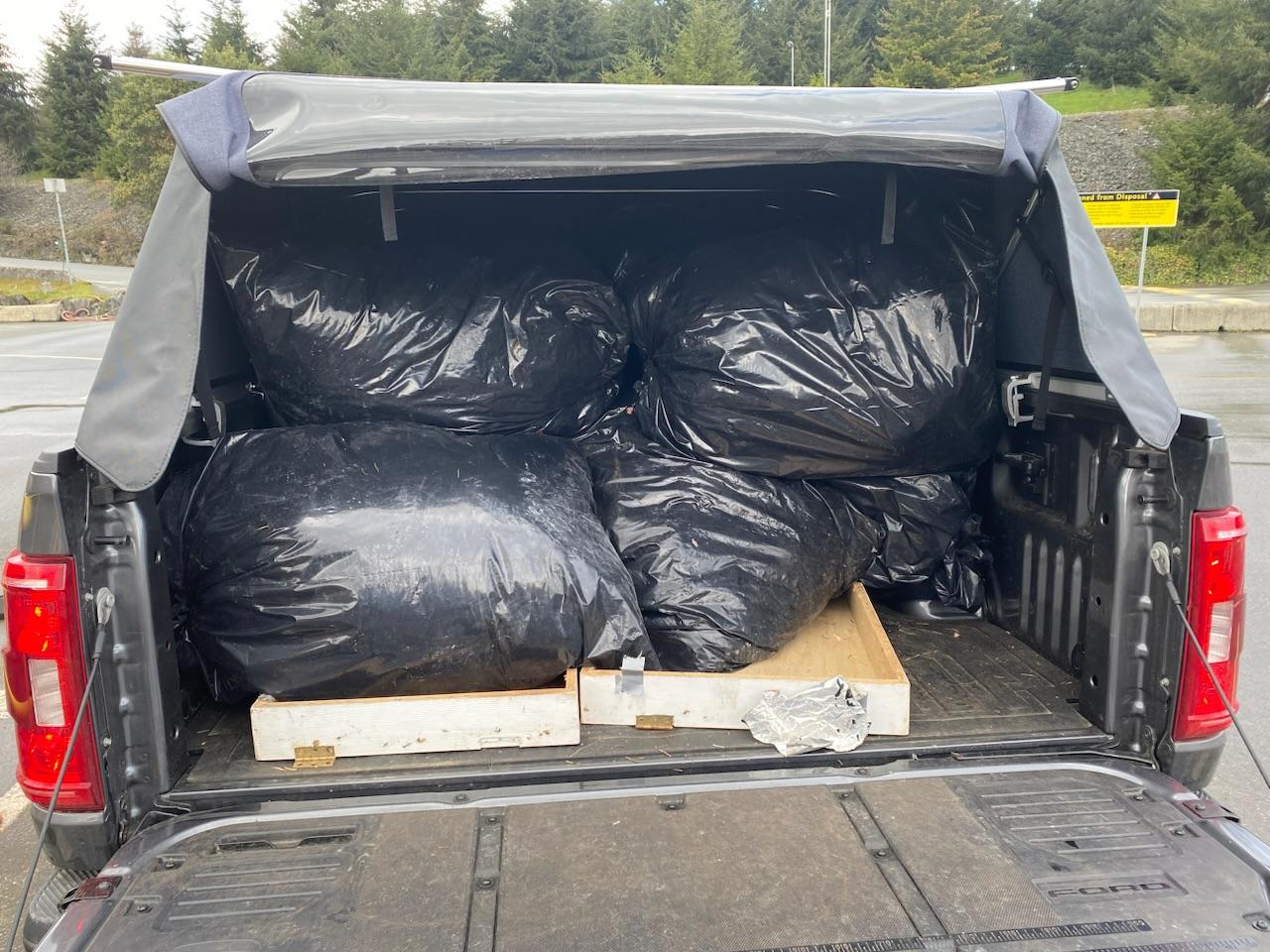 Ford F-150 Softopper  soft canopy topper installed B89819B8-642B-454D-895E-E7BFAF69D0E9